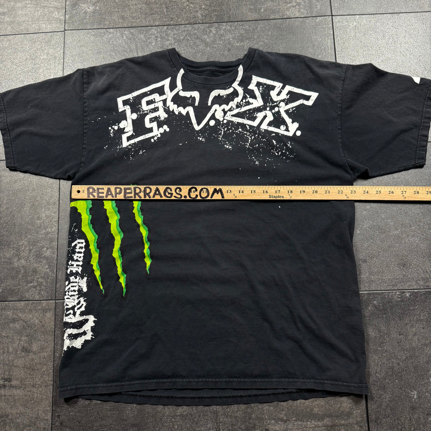 (rare) 2000s Monster x Fox Shirt (XL)