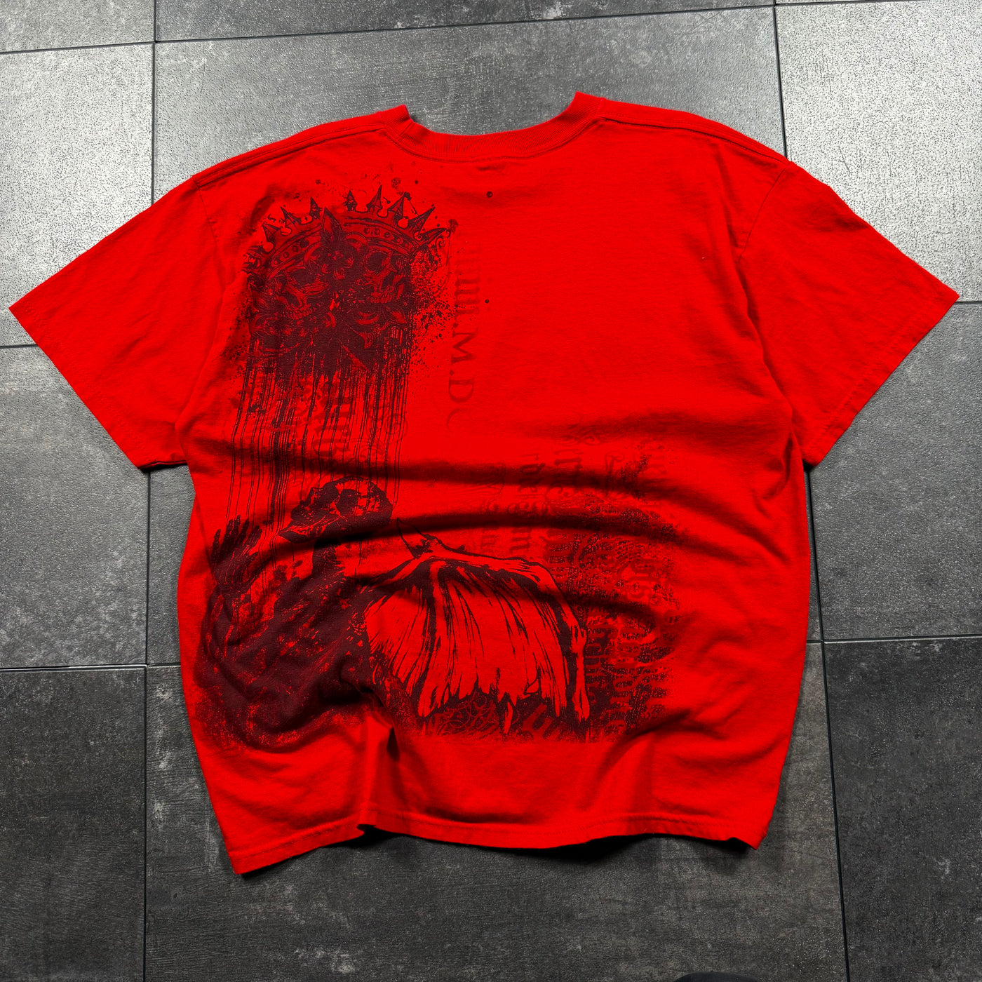 2000s Winged Skull Shirt (L)