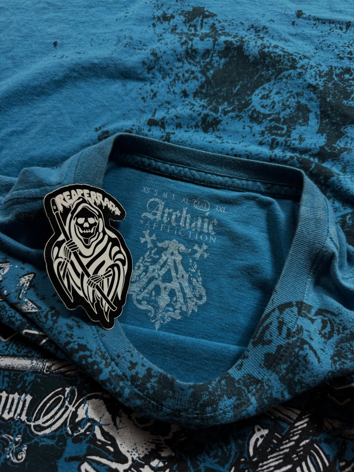 (rare) 2000s archaic x affliction shirt