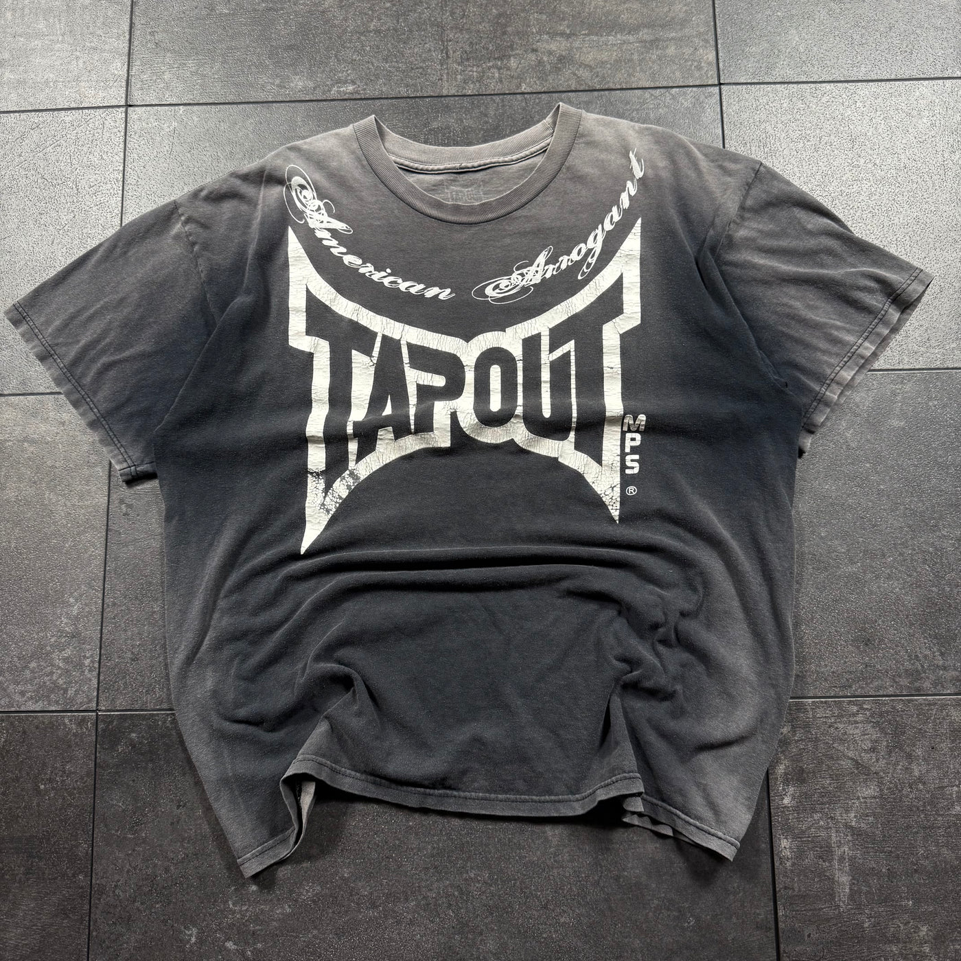 2000s Tapout Shirt (XL)