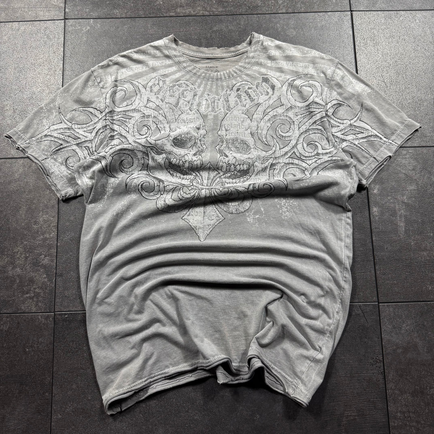 (rare) 2000s Affliction x Tim Sylvia Shirt (L)