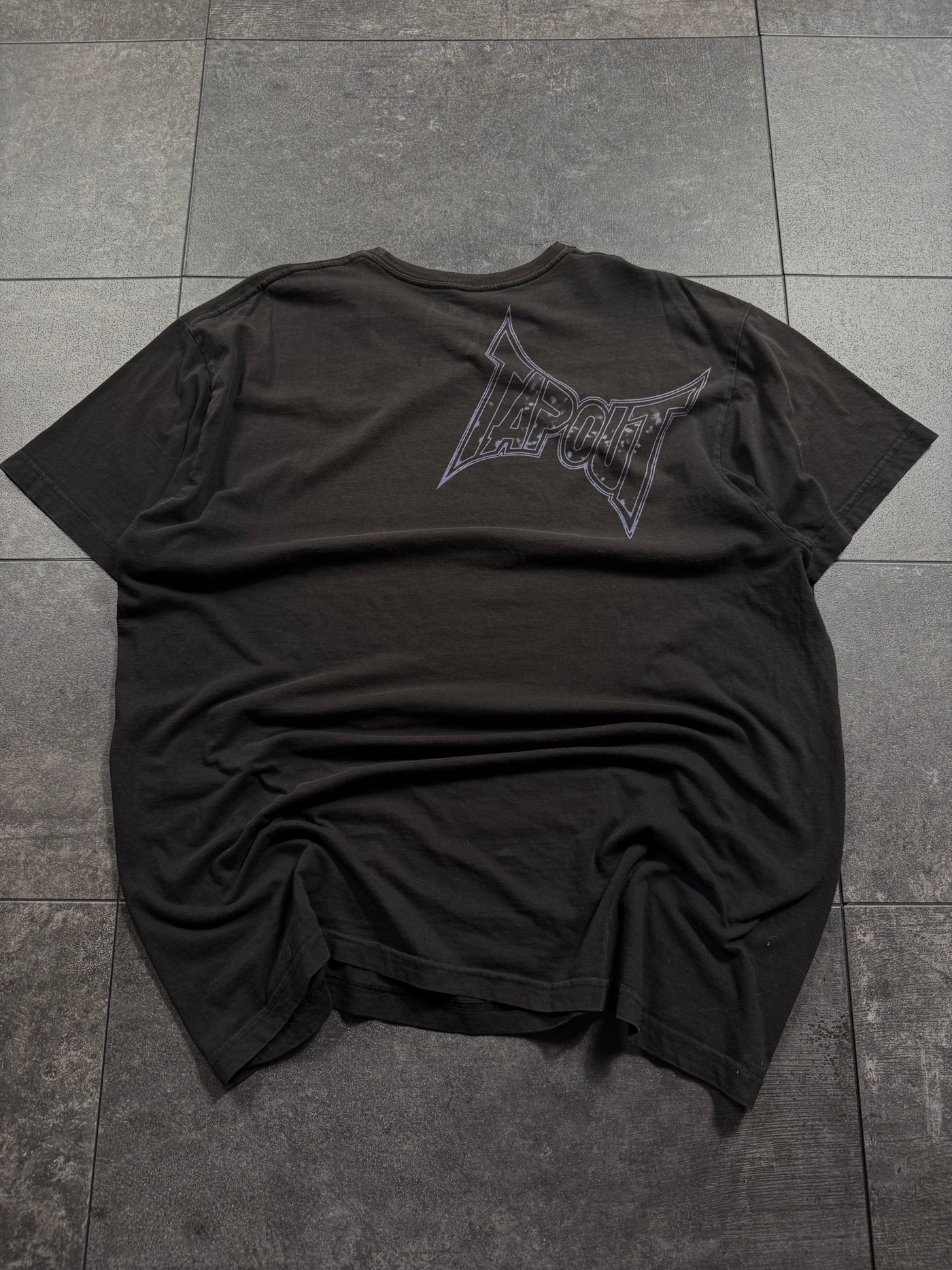 (rare) 2000s tapout x black shirt (XXL)