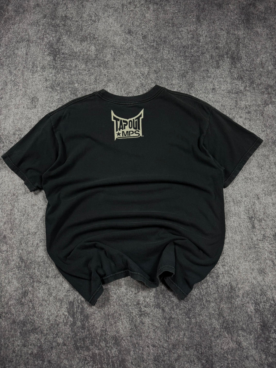 (rare) 2000s tapout shirt (L)