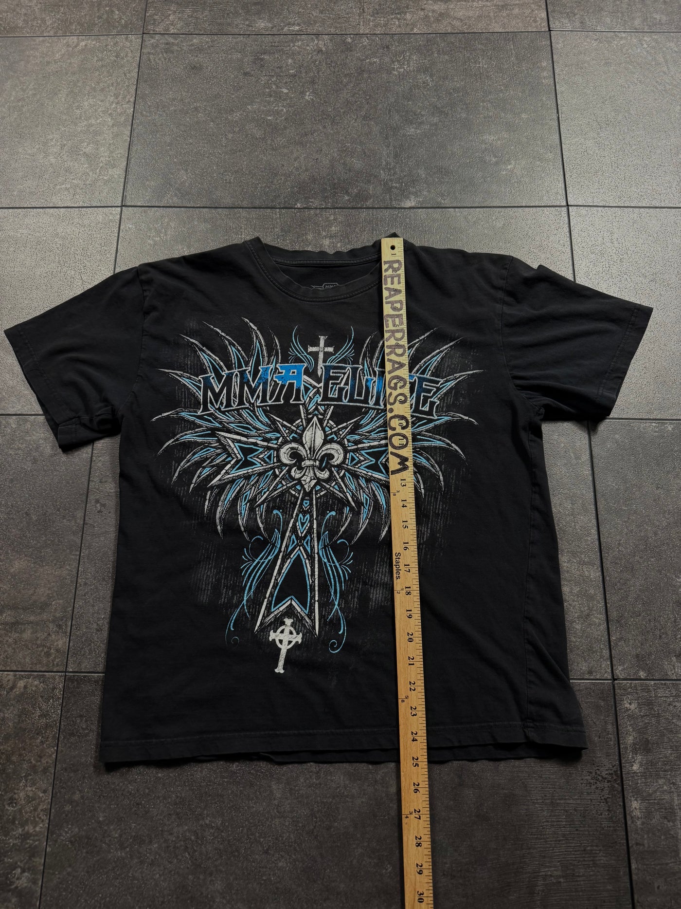 (rare) 2000s mma elite shirt (M)