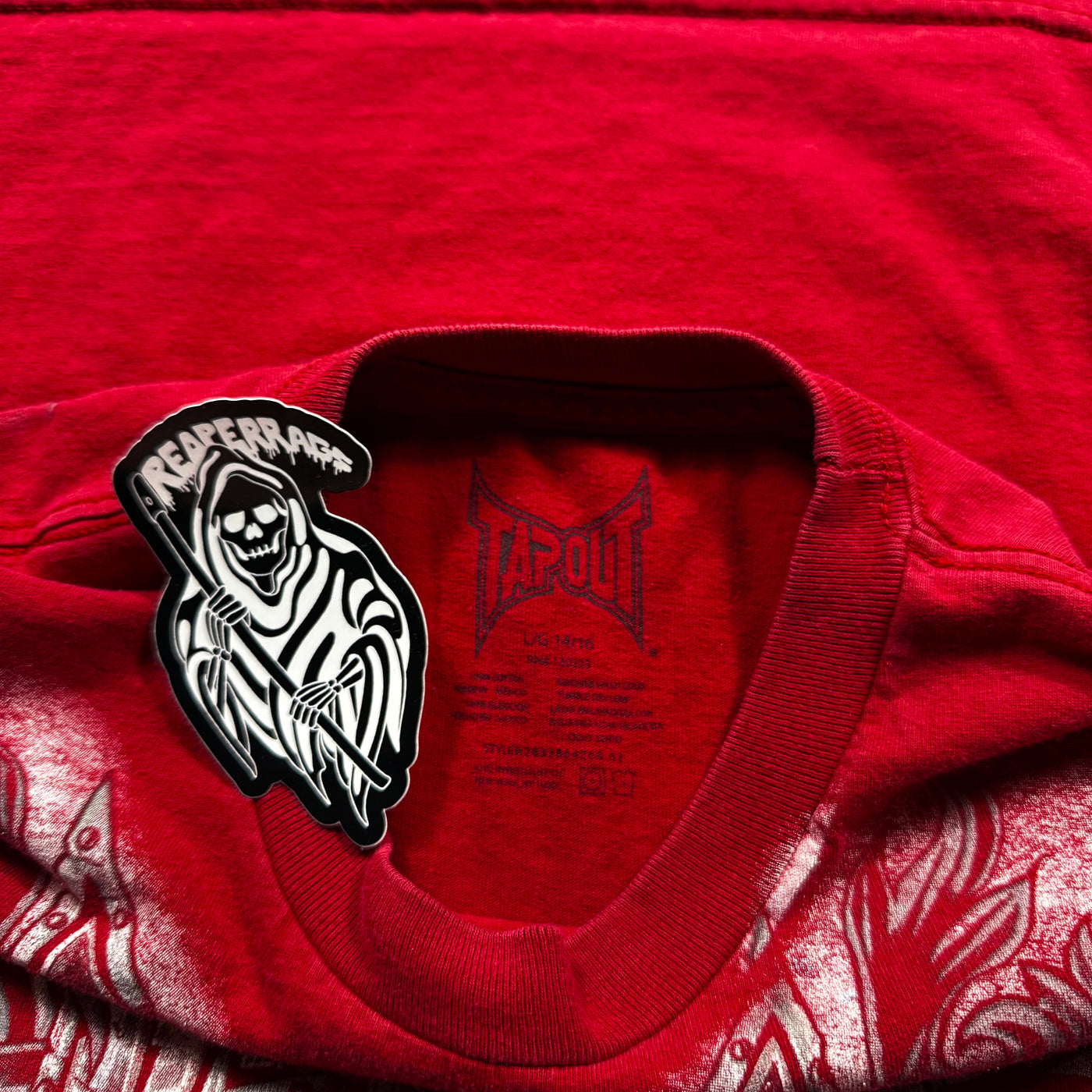 (rare) 2000s Tapout Shirt (S)