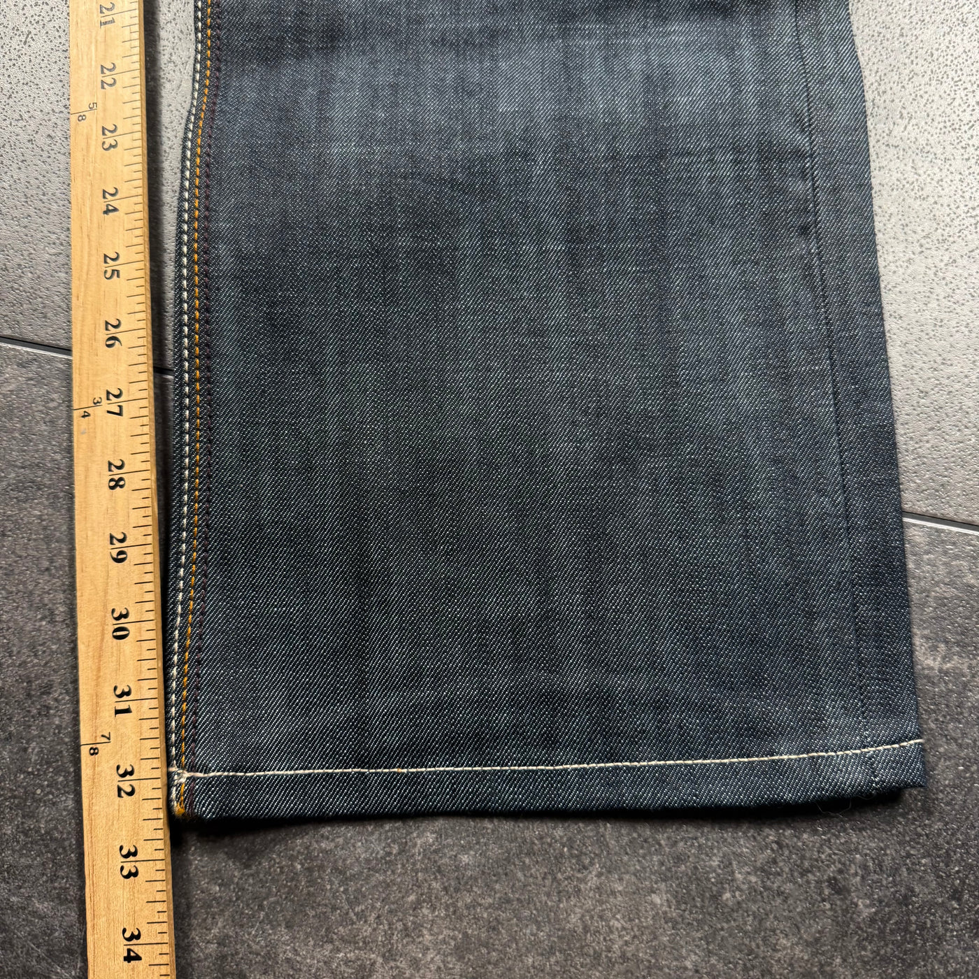 (rare) Deadstock 2000s Artful Dodger Jeans (36x32)