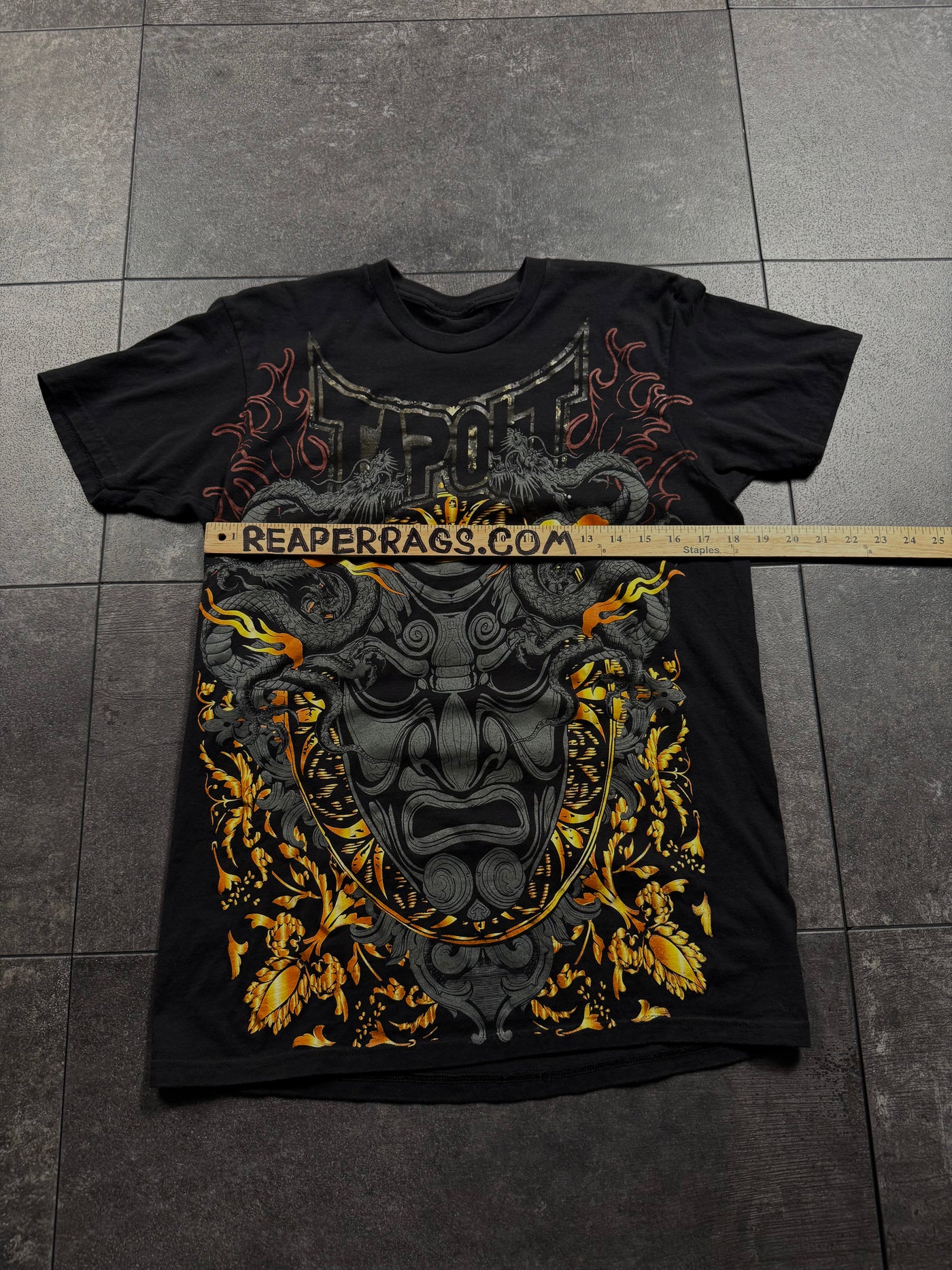 (rare) 2000s tapout shirt (S)