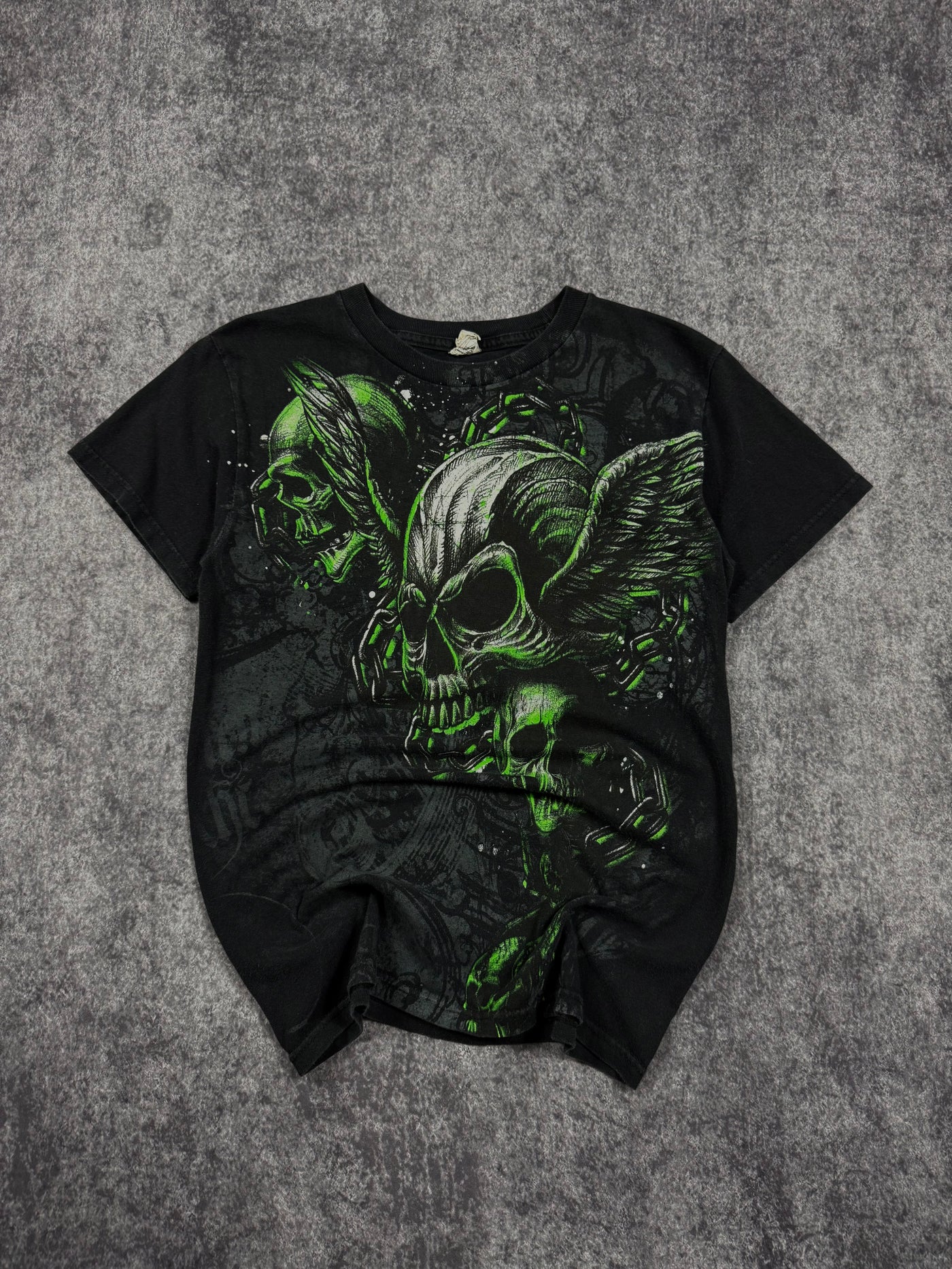 (rare) 2000s winged skull shirt (S)