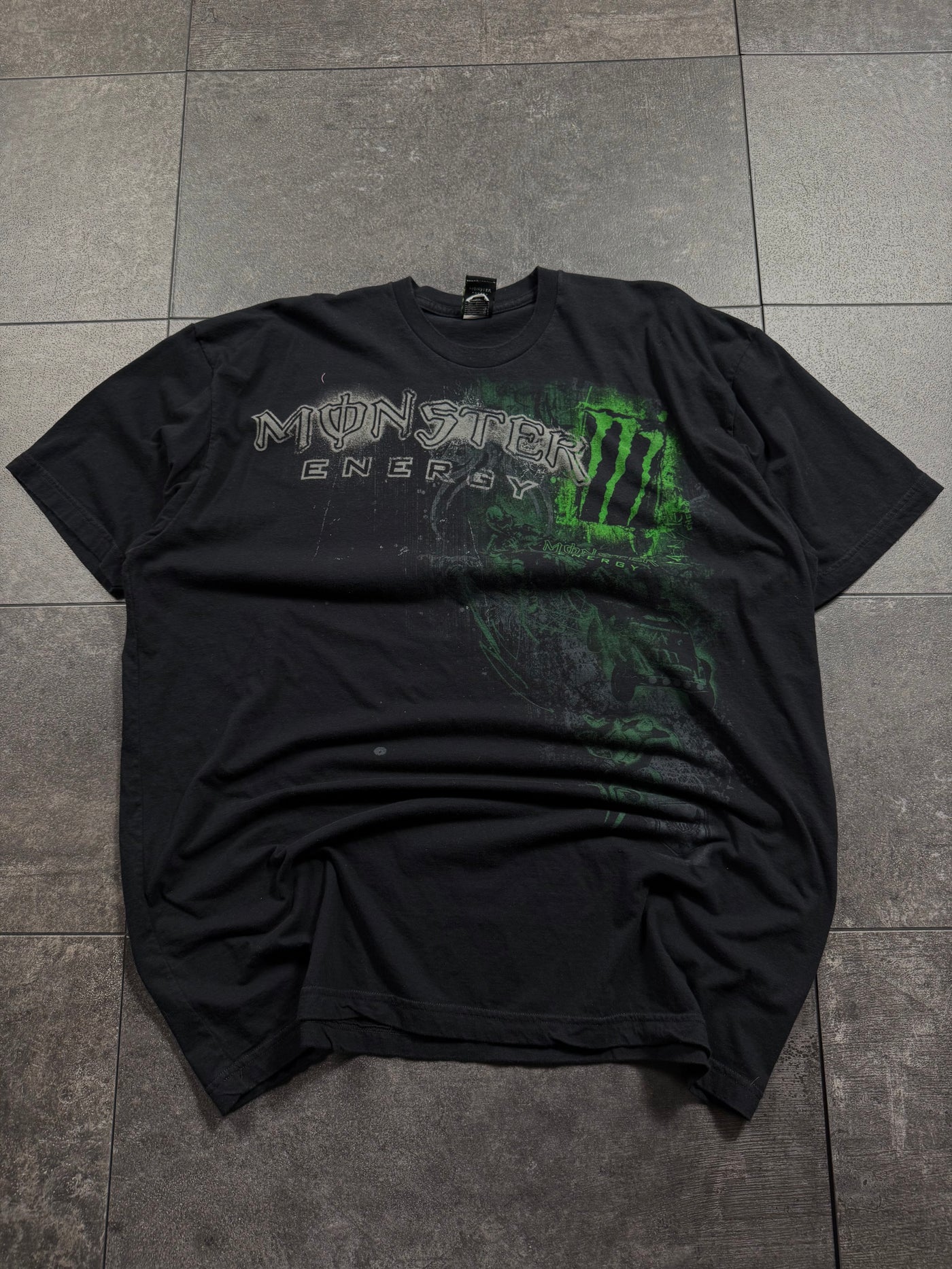 (rare) 2000s monster energy shirt (XXL)