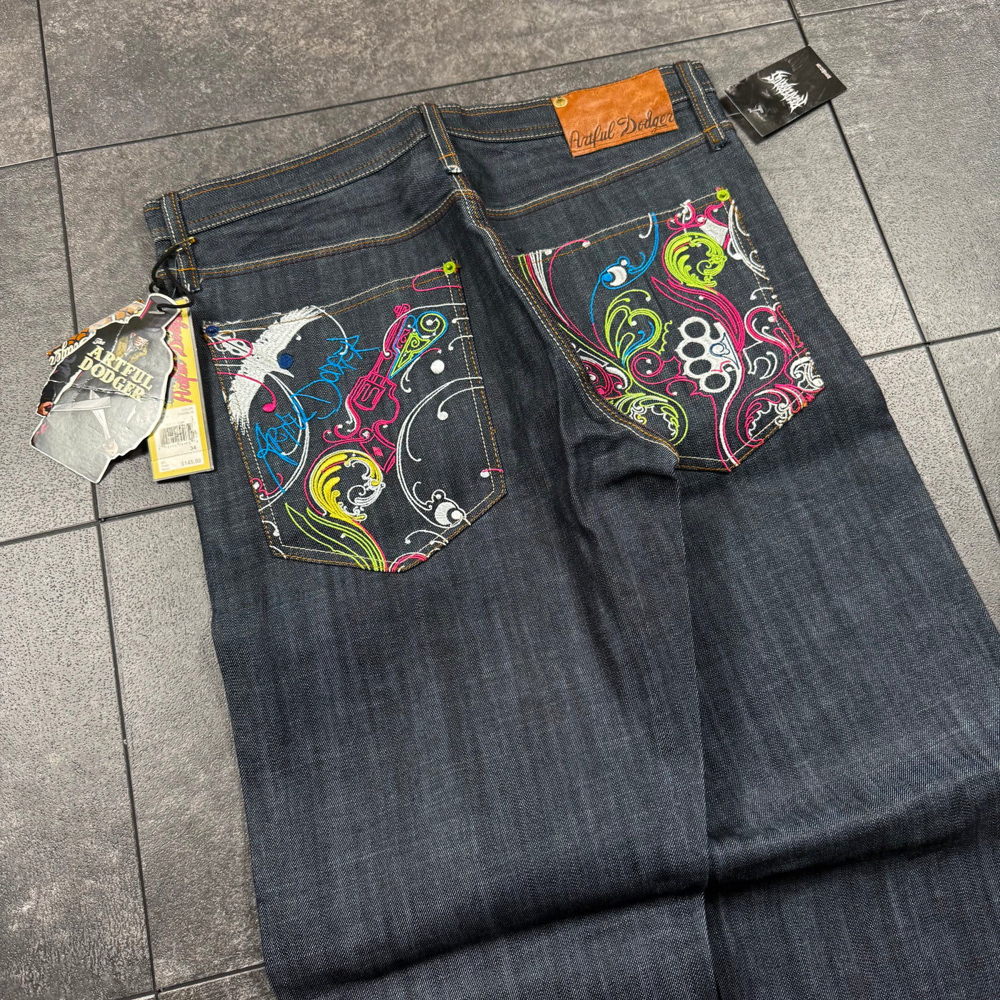 (rare) Deadstock 2000s Artful Dodger Jeans (36x32)