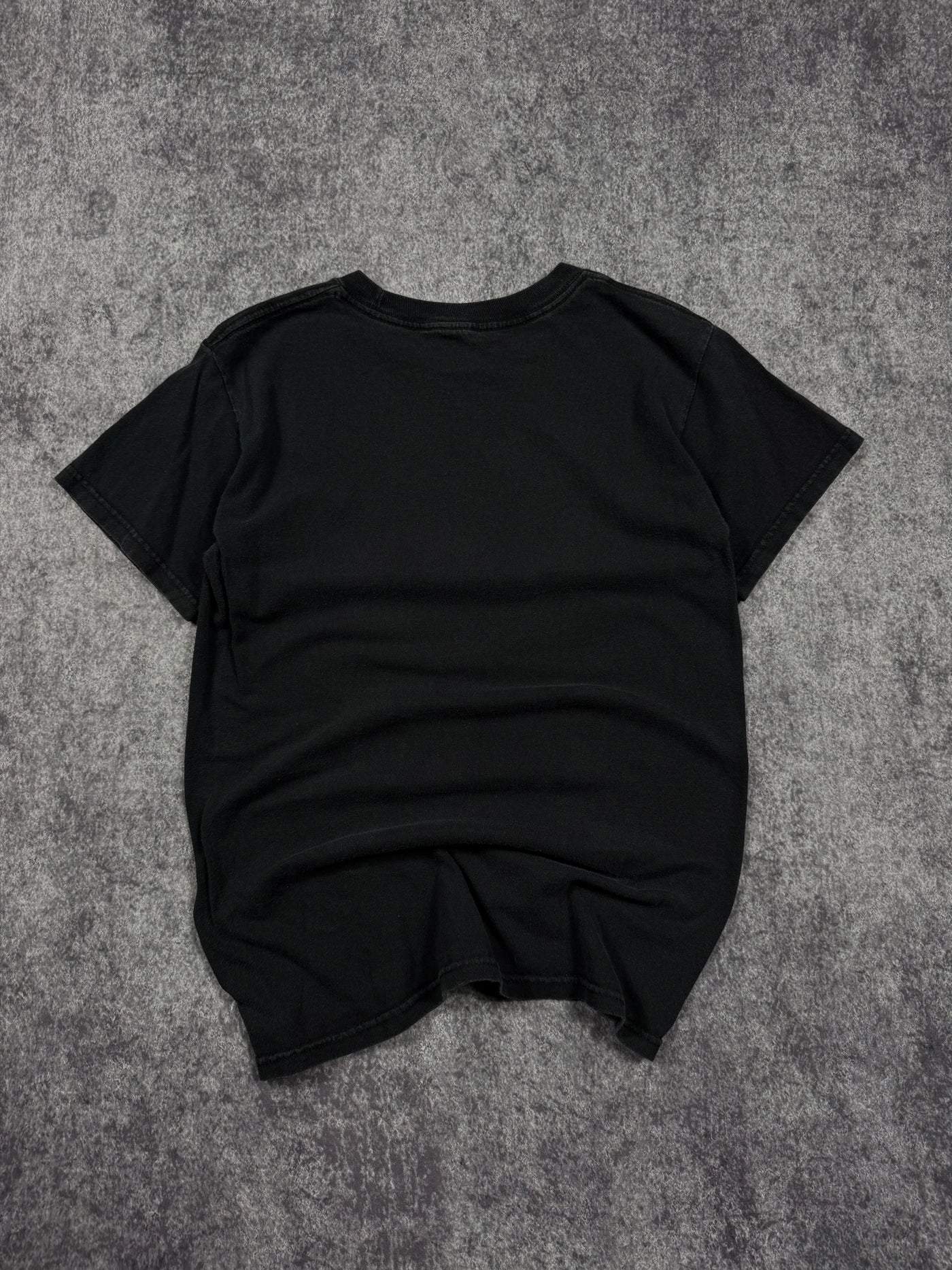 (rare) 2000s winged skull shirt (S)