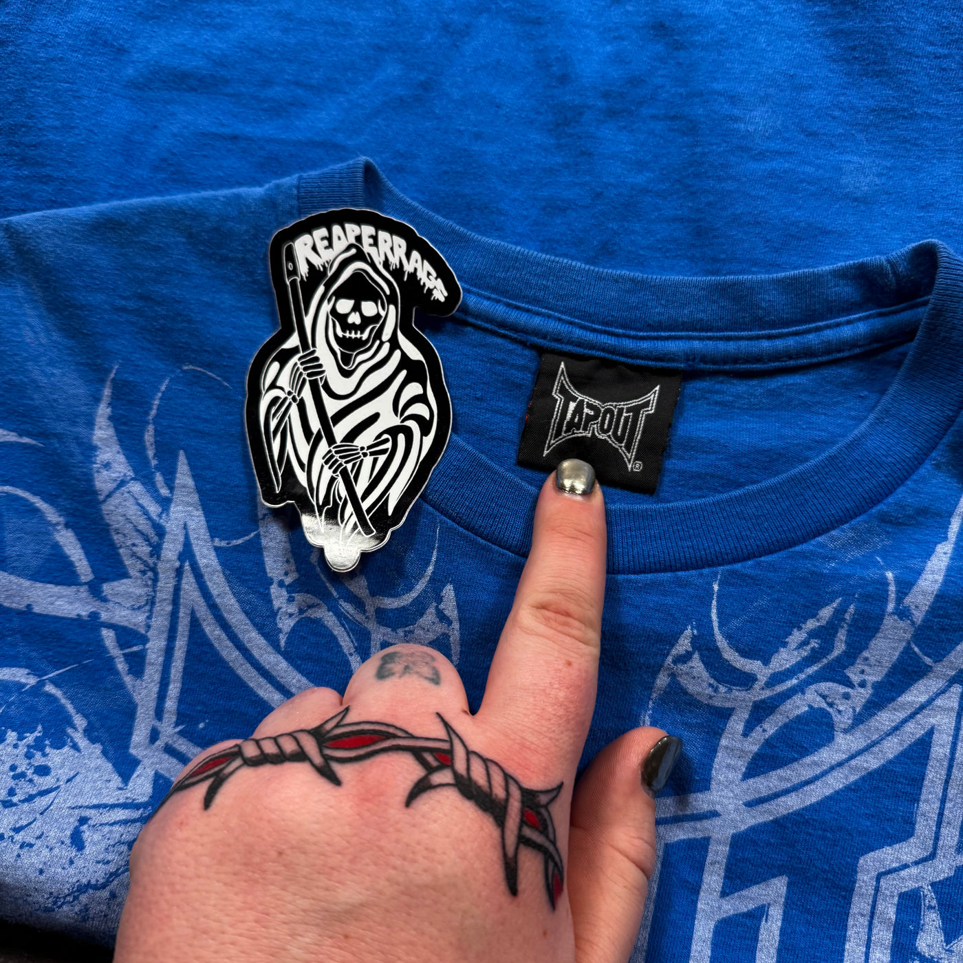 (rare) 2000s Tapout Shirt (S)
