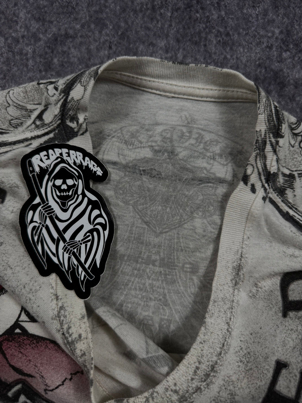 (rare) 2000s xzavier x buckle shirt (M)