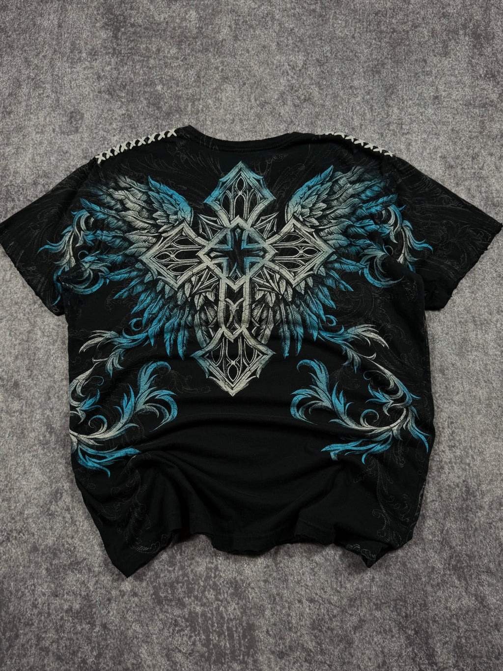 (rare) 2000s affliction shirt (L)