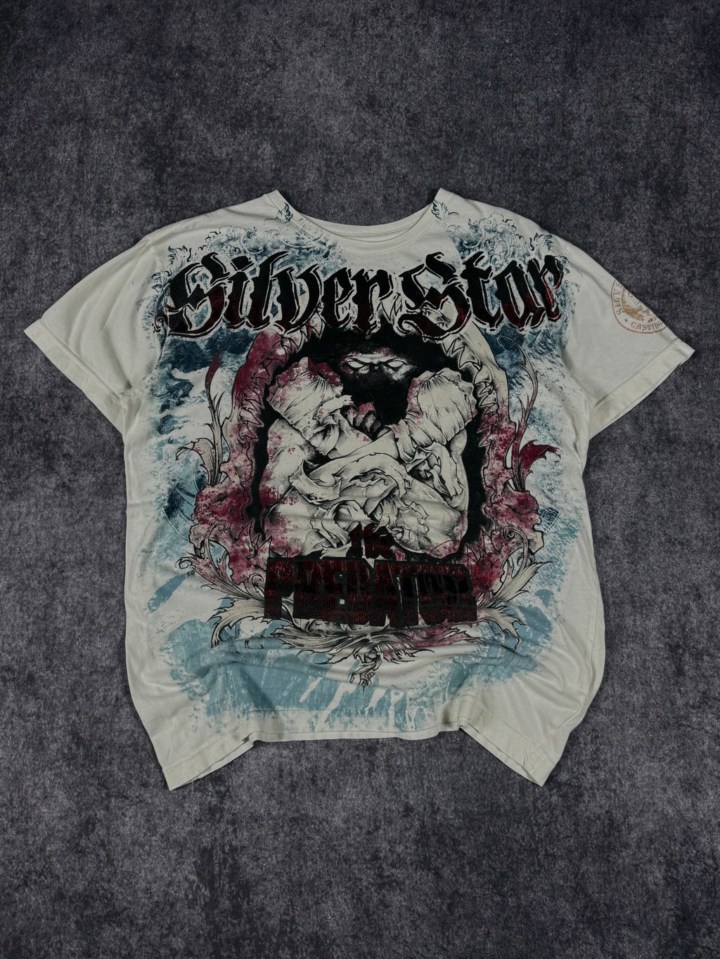 (rare) 2000s silver star x predator chrome shirt (M)