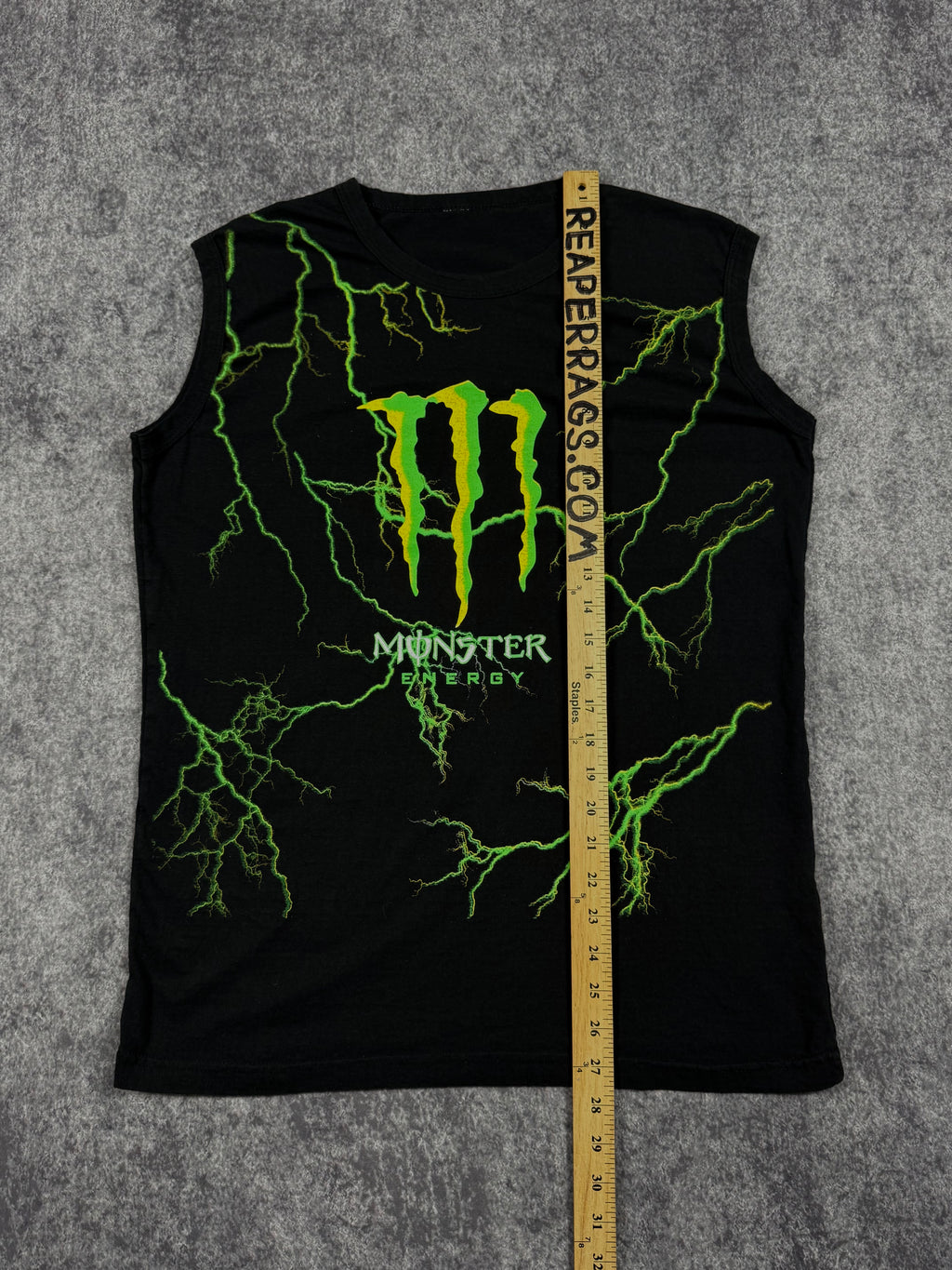 (rare) 2000s monster energy cutoff (L)