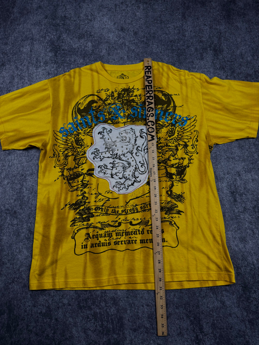 (rare) 2000s attitude gold shirt (XL)