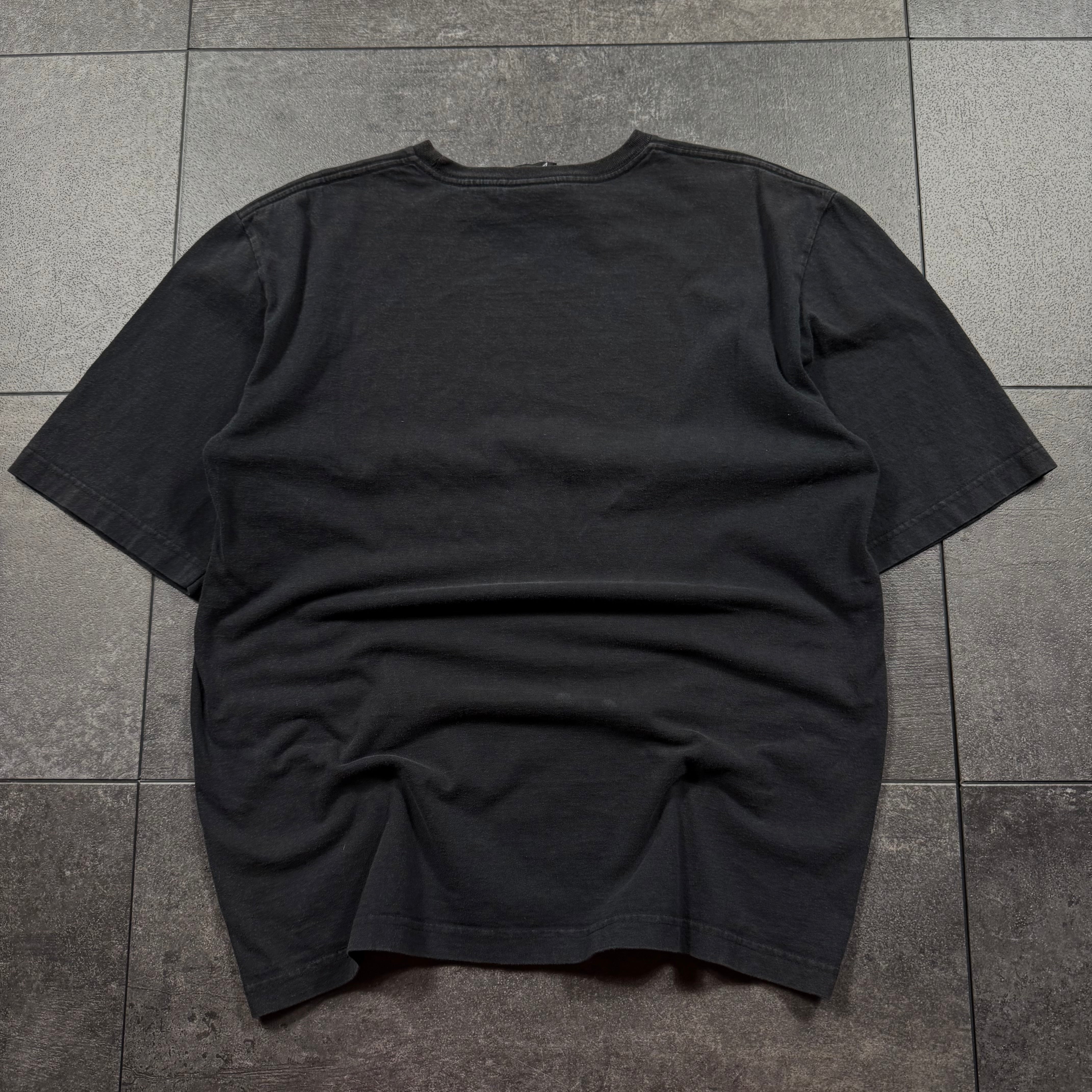 2000s tapout shirt (L)