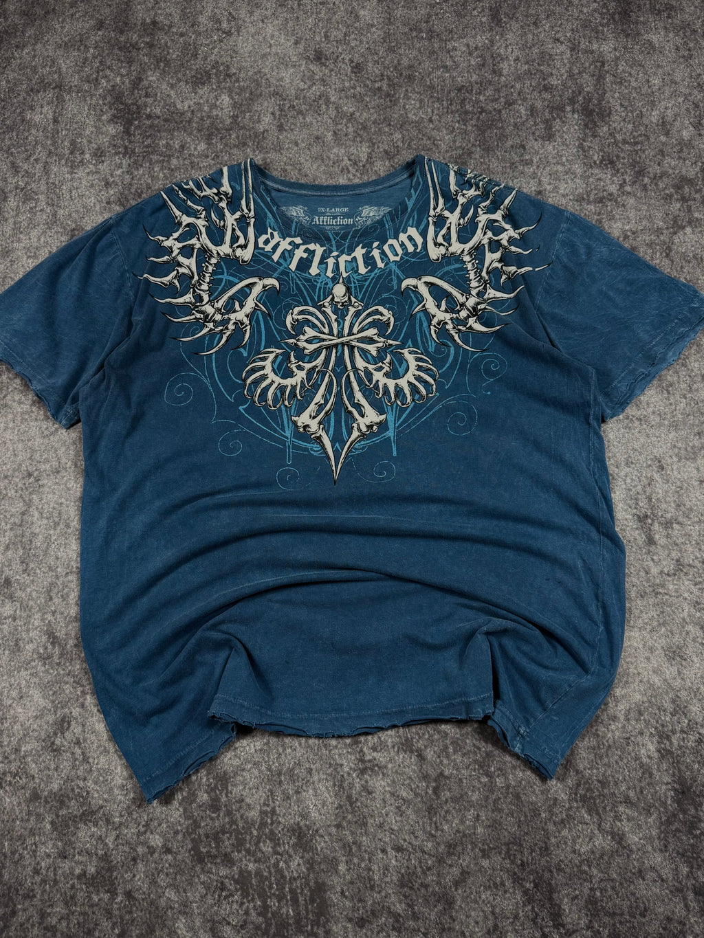 (rare) 2000s affliction shirt (XXL)