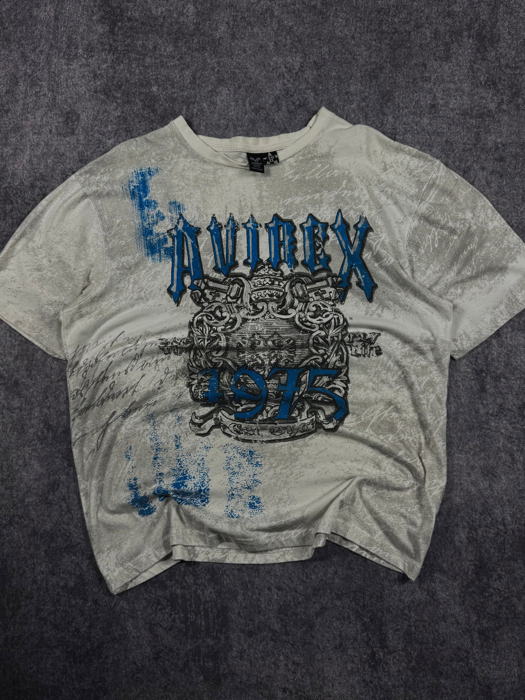 2000s avirex shirt (XL)