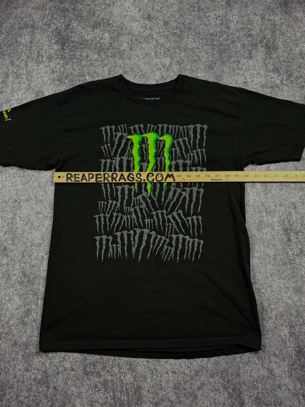 (rare) 2000s monster energy shirt (M)