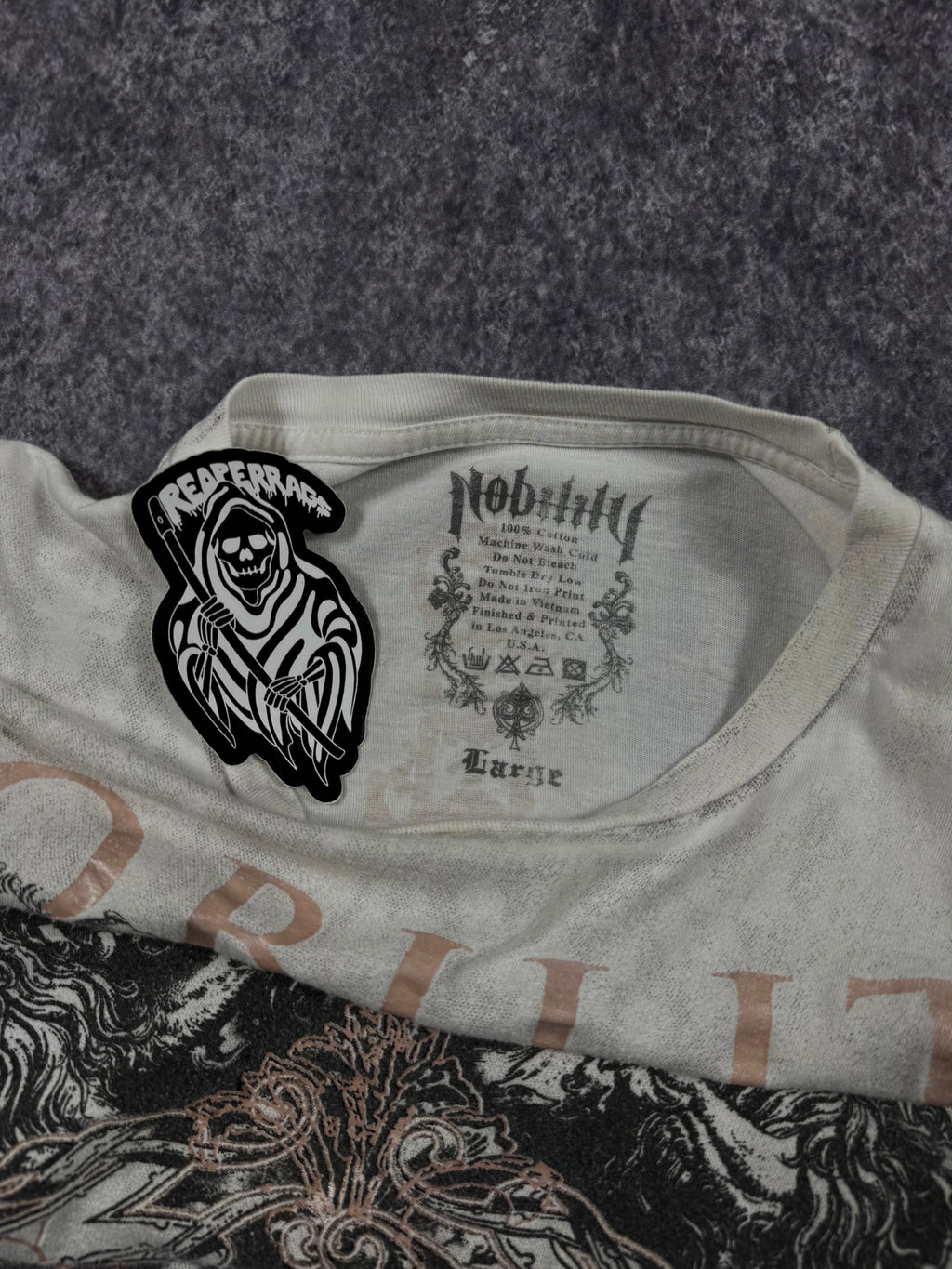 (rare) 2000s nobility shirt (L)