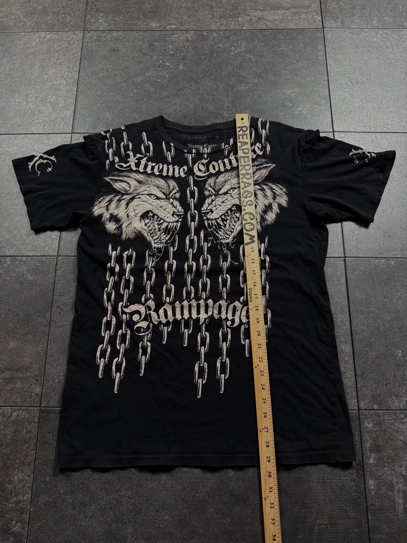 (rare) 2000s xtreme couture x quintin jackson shirt (L)