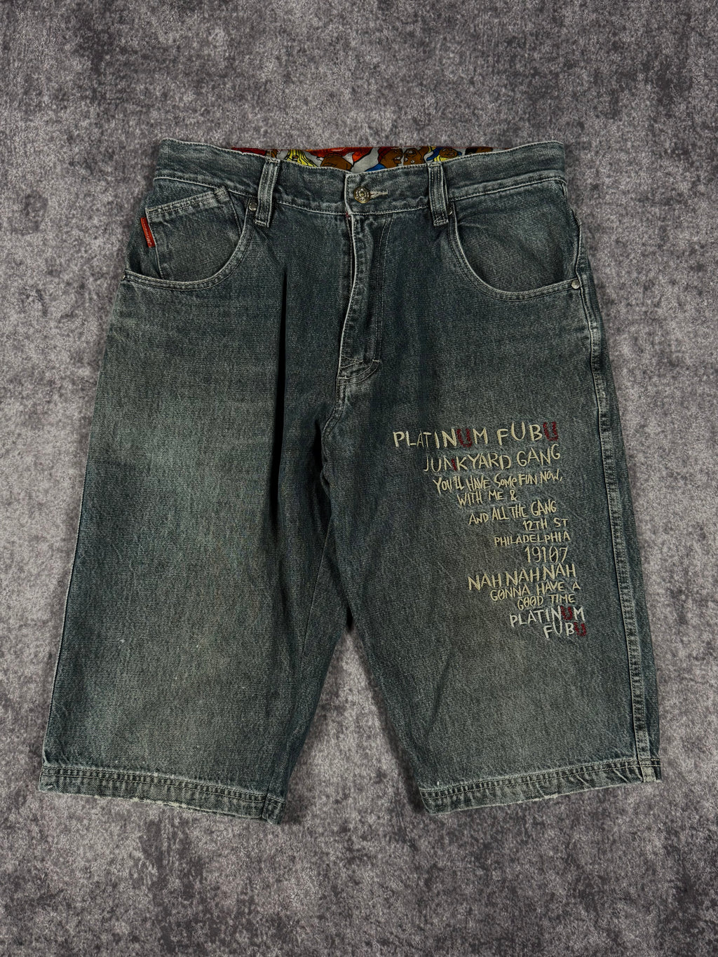 (rare) 2000s platinum fubu jorts (32)
