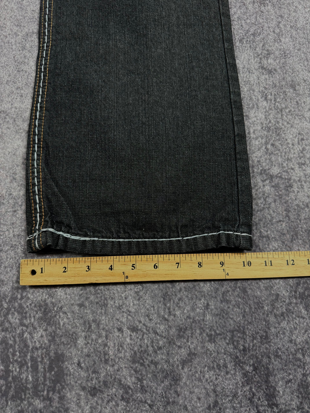 (rare) deadstock 2000s victorious jeans (40x32)