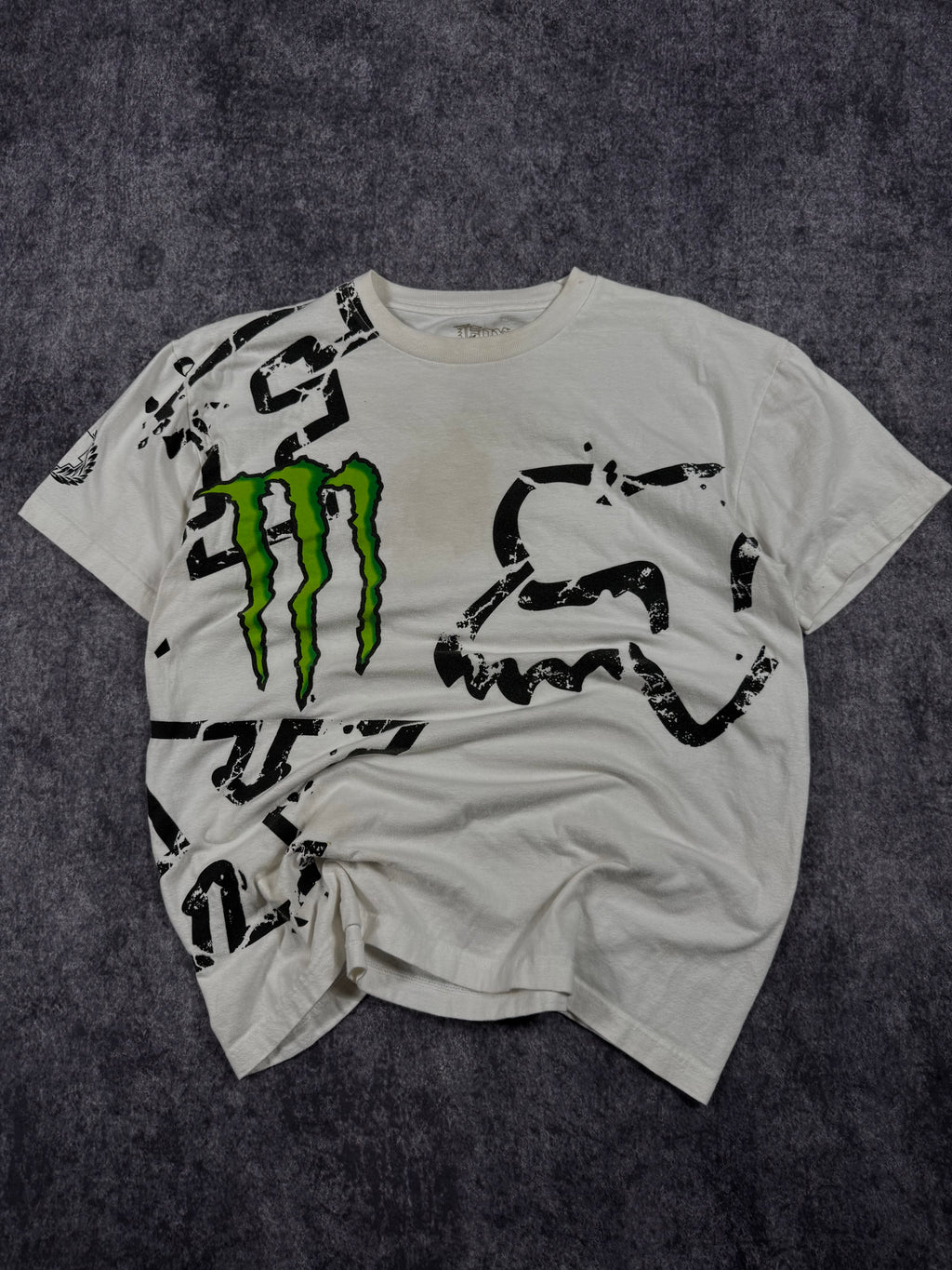 (rare) 2000s monster energy x fox racing shirt (L)