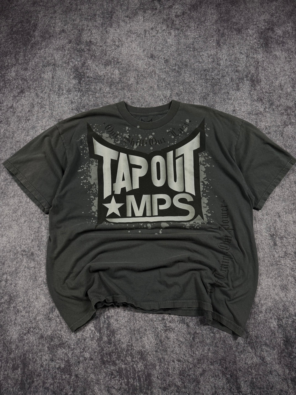 (rare) 2000s tapout shirt (XXL)