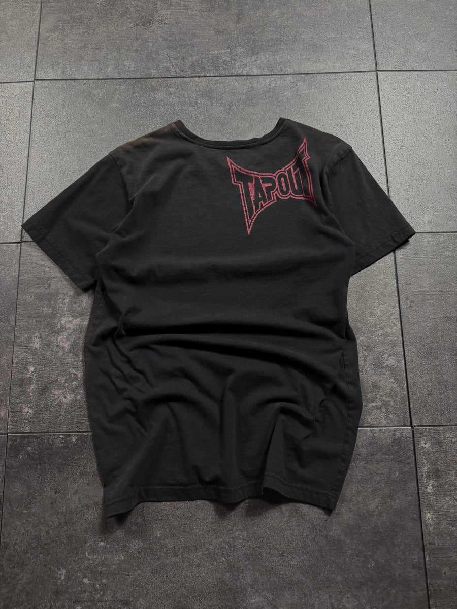 (rare) 2000s tapout shirt (XS)