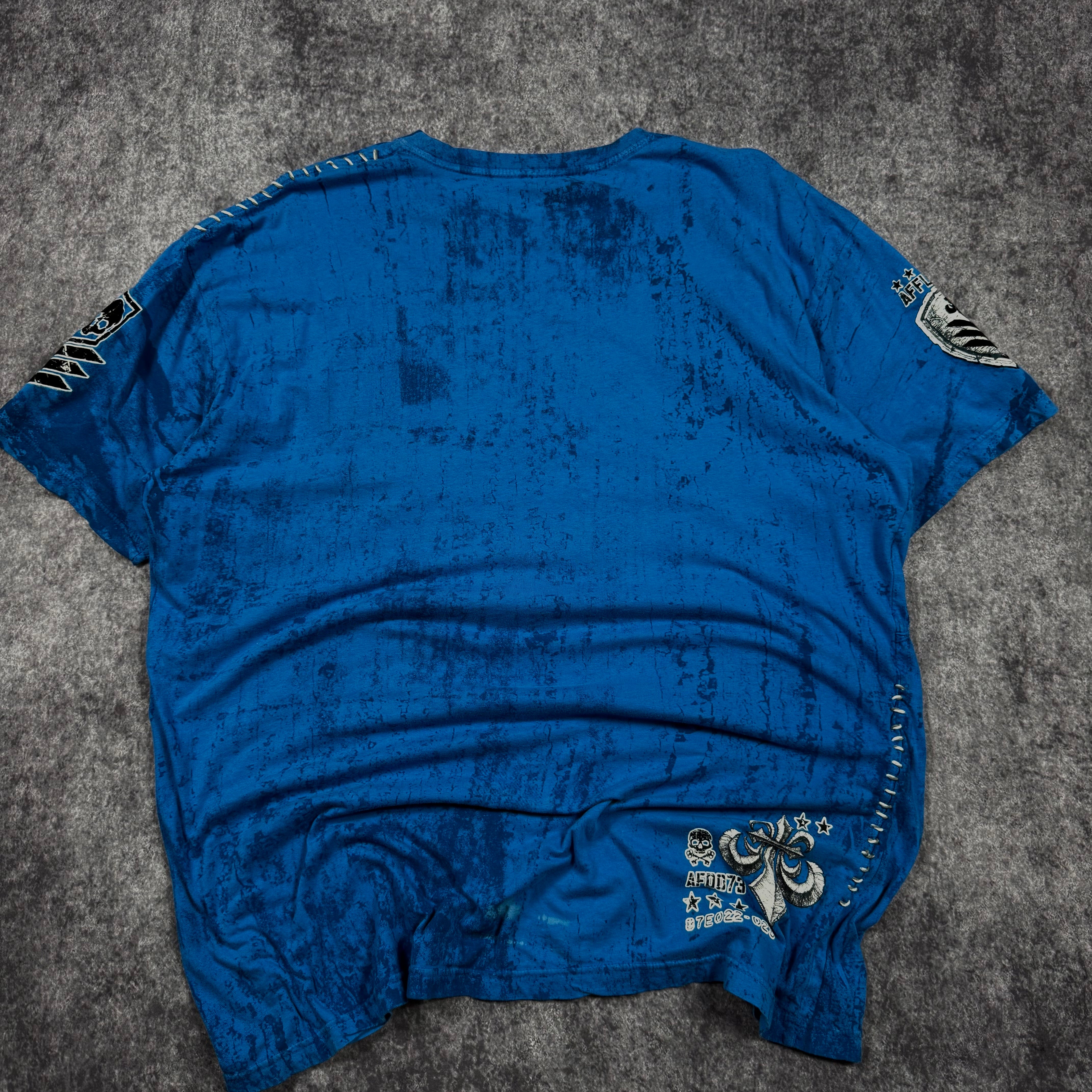 2000s affliction shirt (XXL)