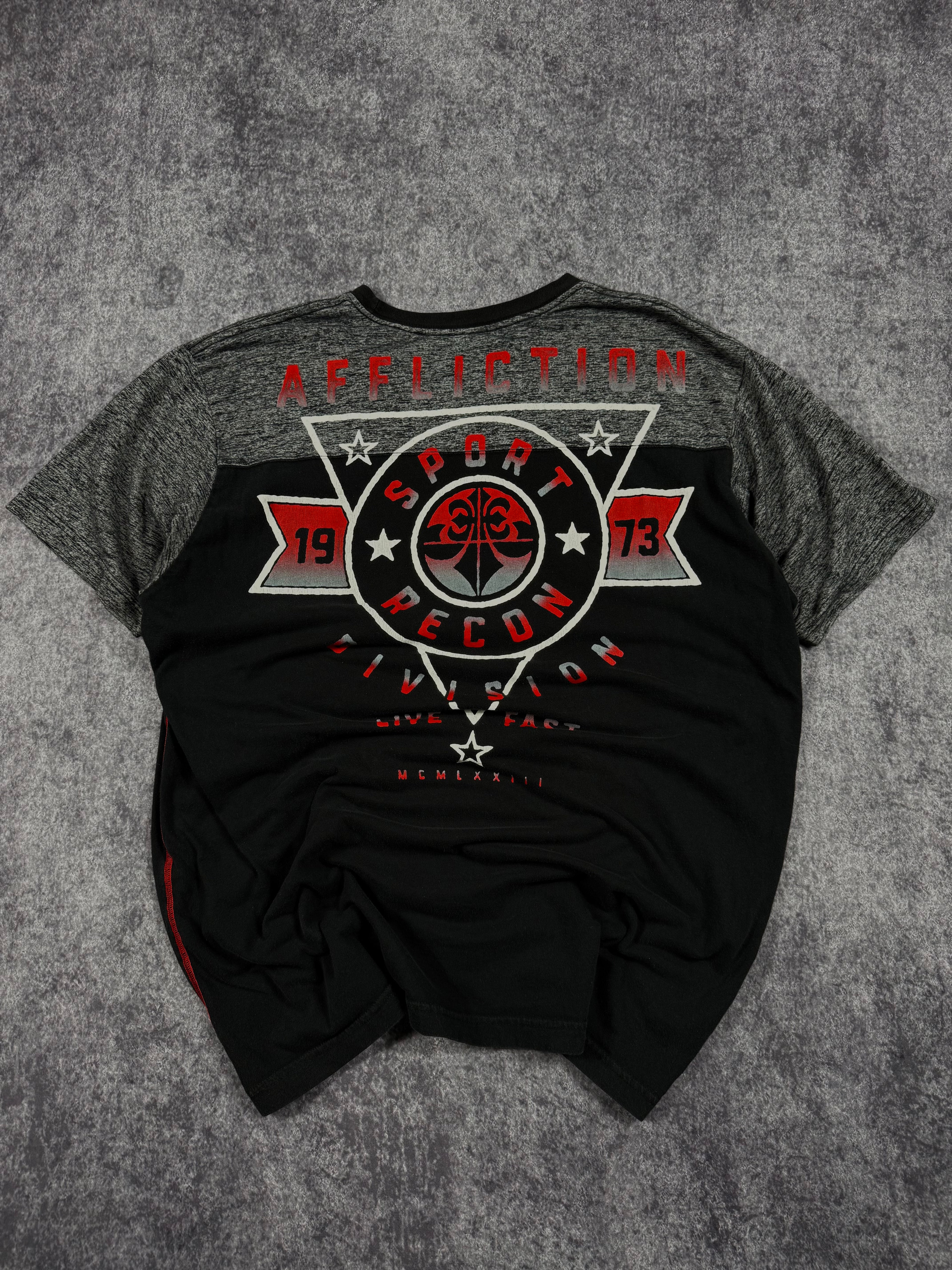 2000s affliction shirt (L)