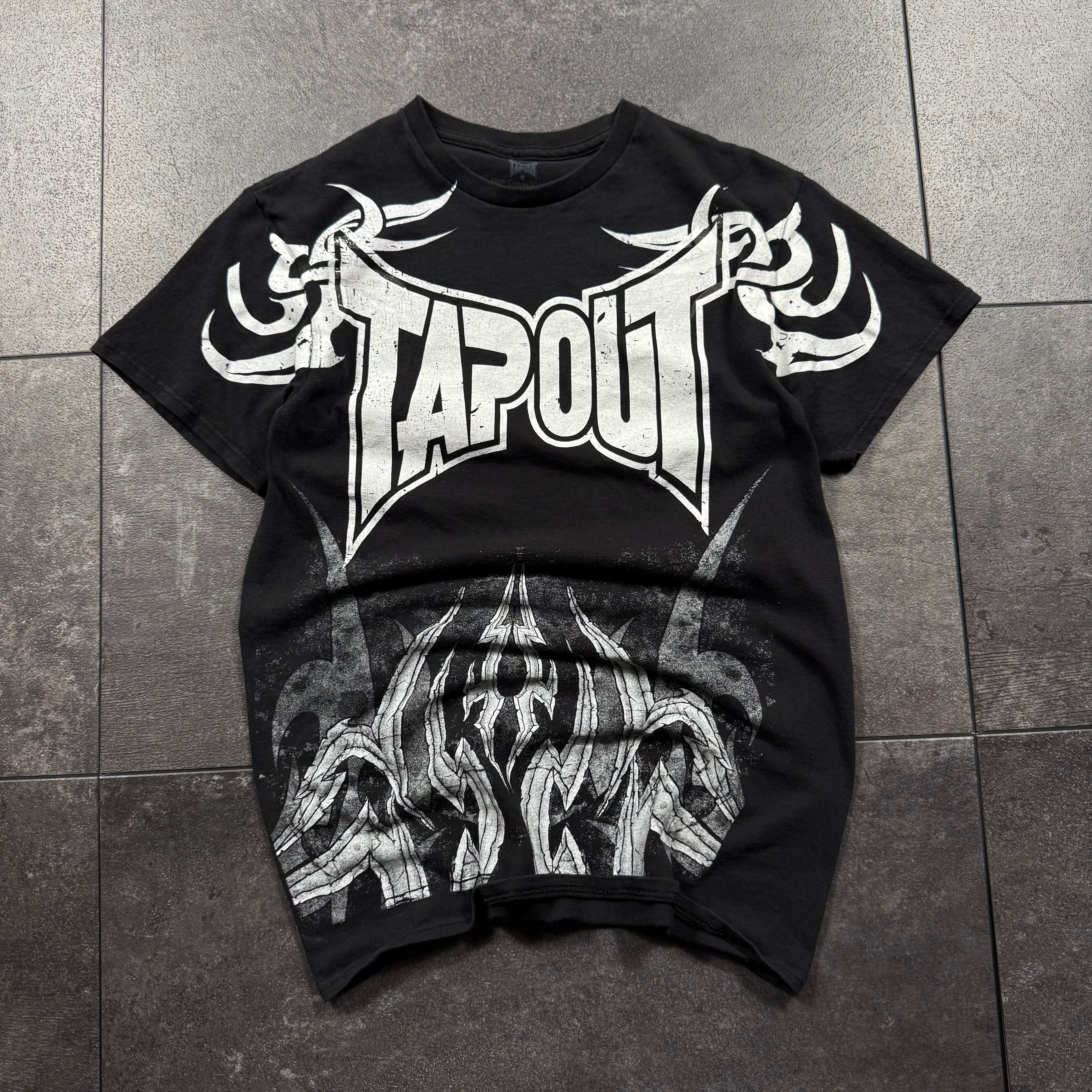 (rare) 2000s Tapout Shirt (XS)