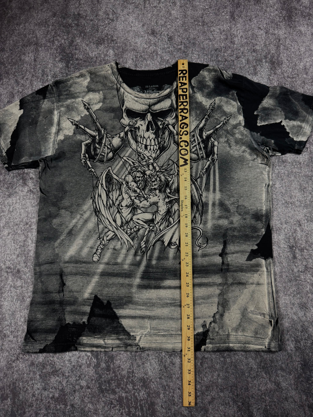 (rare) 2000s affliction god vs devil shirt (XXL)