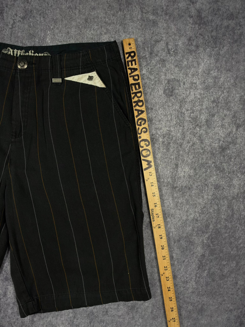 (GRAIL) 2000s LEATHER AFFLICTION SHORTS (36)