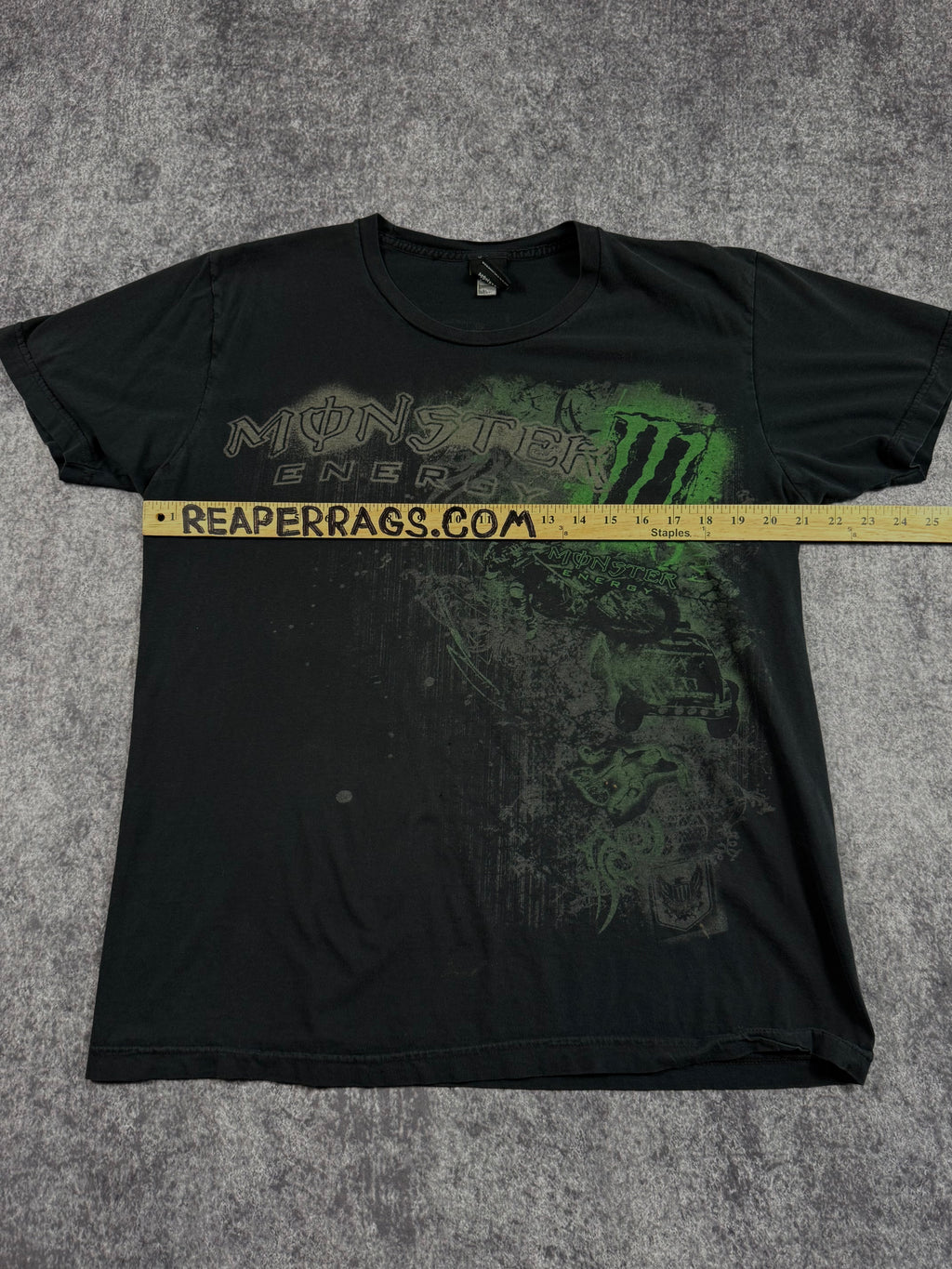 (rare) 2000s monster energy shirt (L)