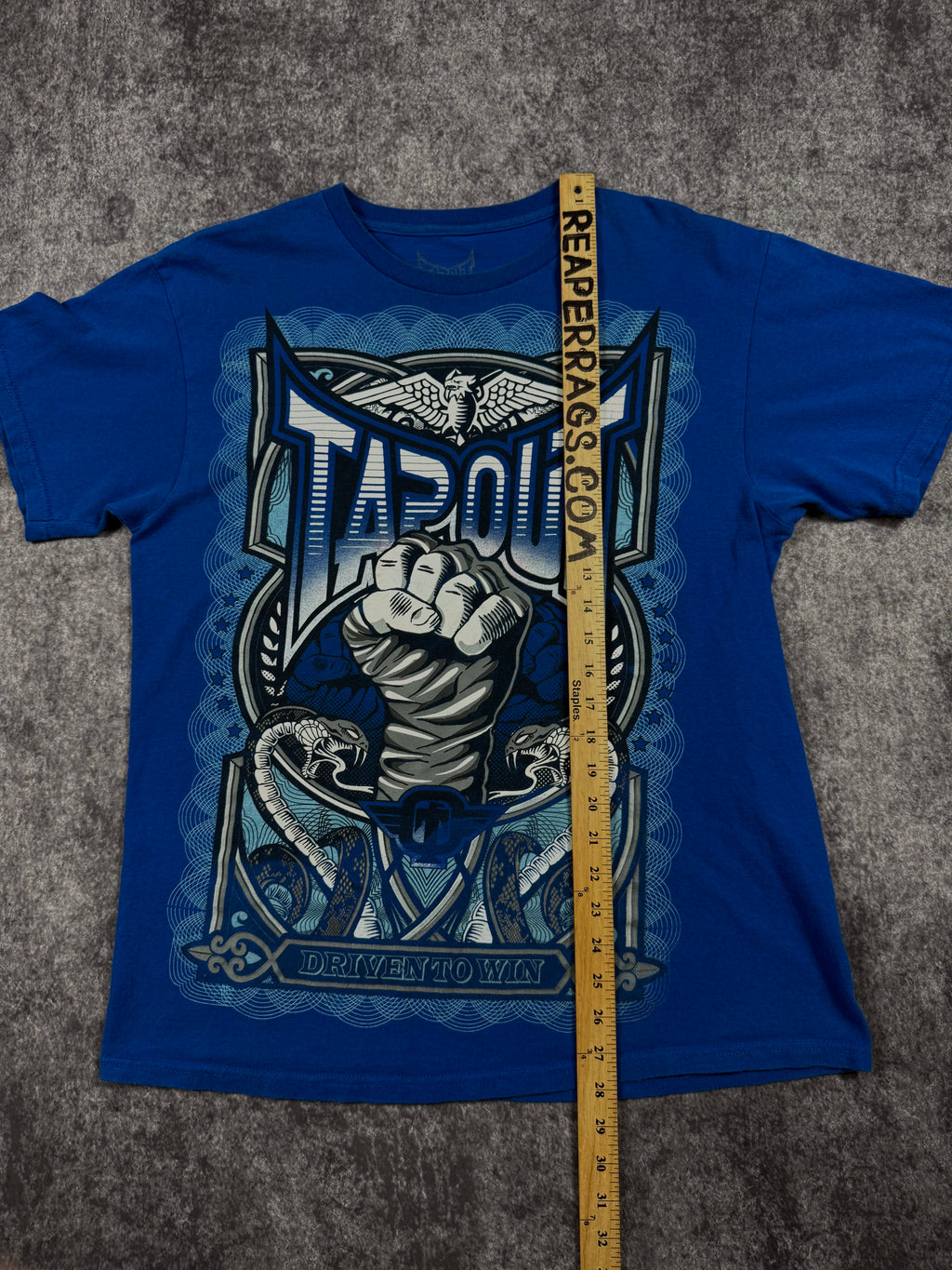 2000s tapout shirt (M)