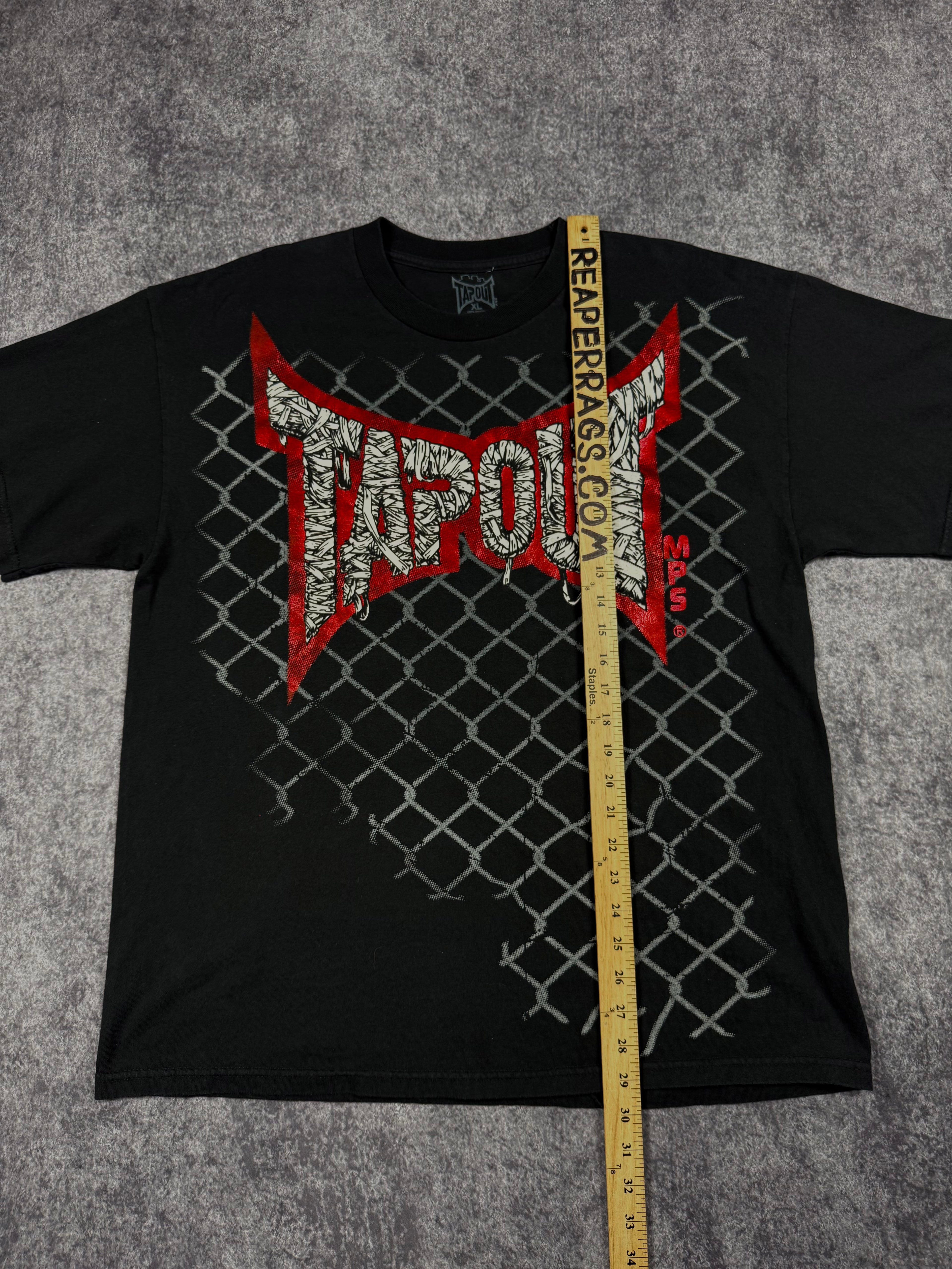 (rare) 2000s tapout shirt (XL)