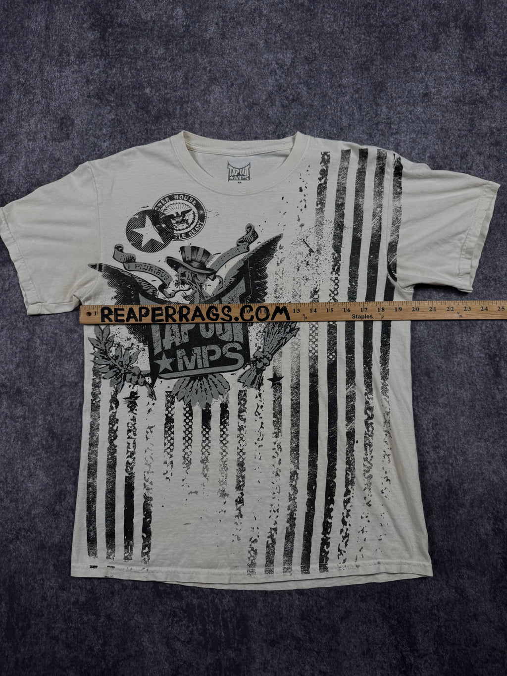 2000s tapout shirt (M)