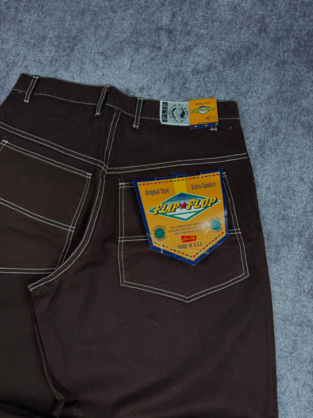 (rare) deadstock 2000s flip flop jeans (34x32)