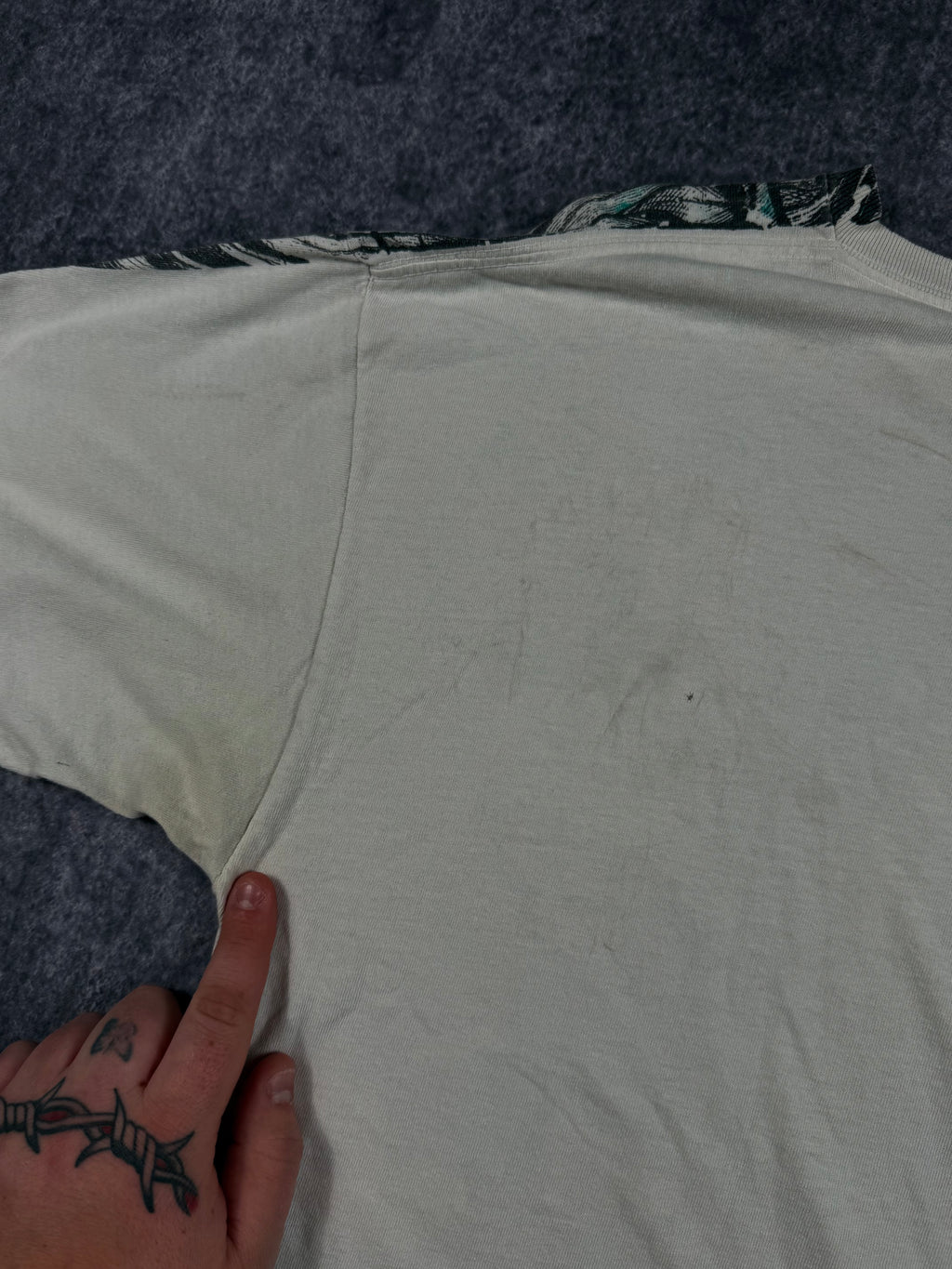 (rare) 2000s mma elite shirt (L)