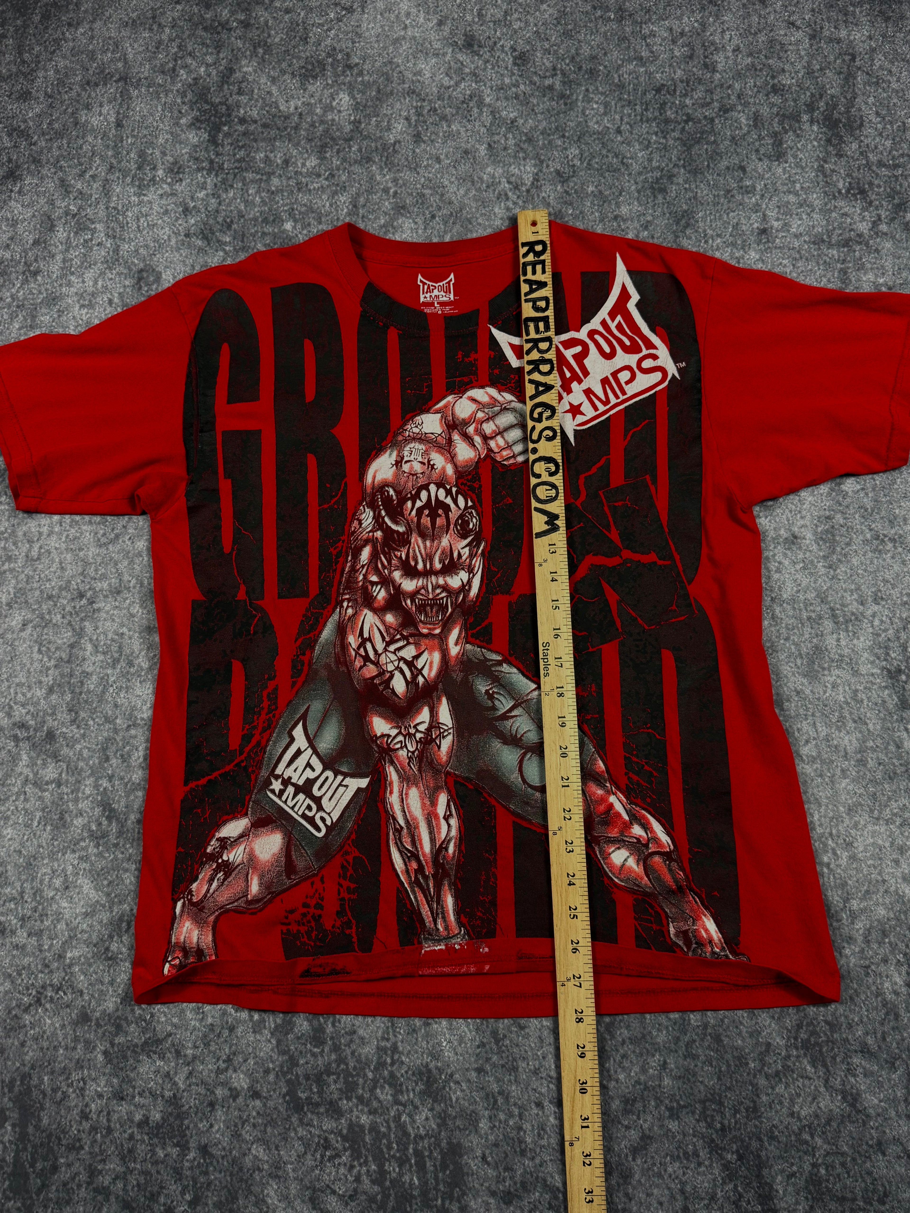 (rare) 2000s tapout shirt (L)
