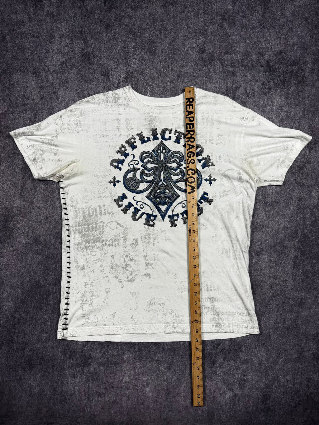 (RARE) 2000S AFFLICTION SHIRT (XL)