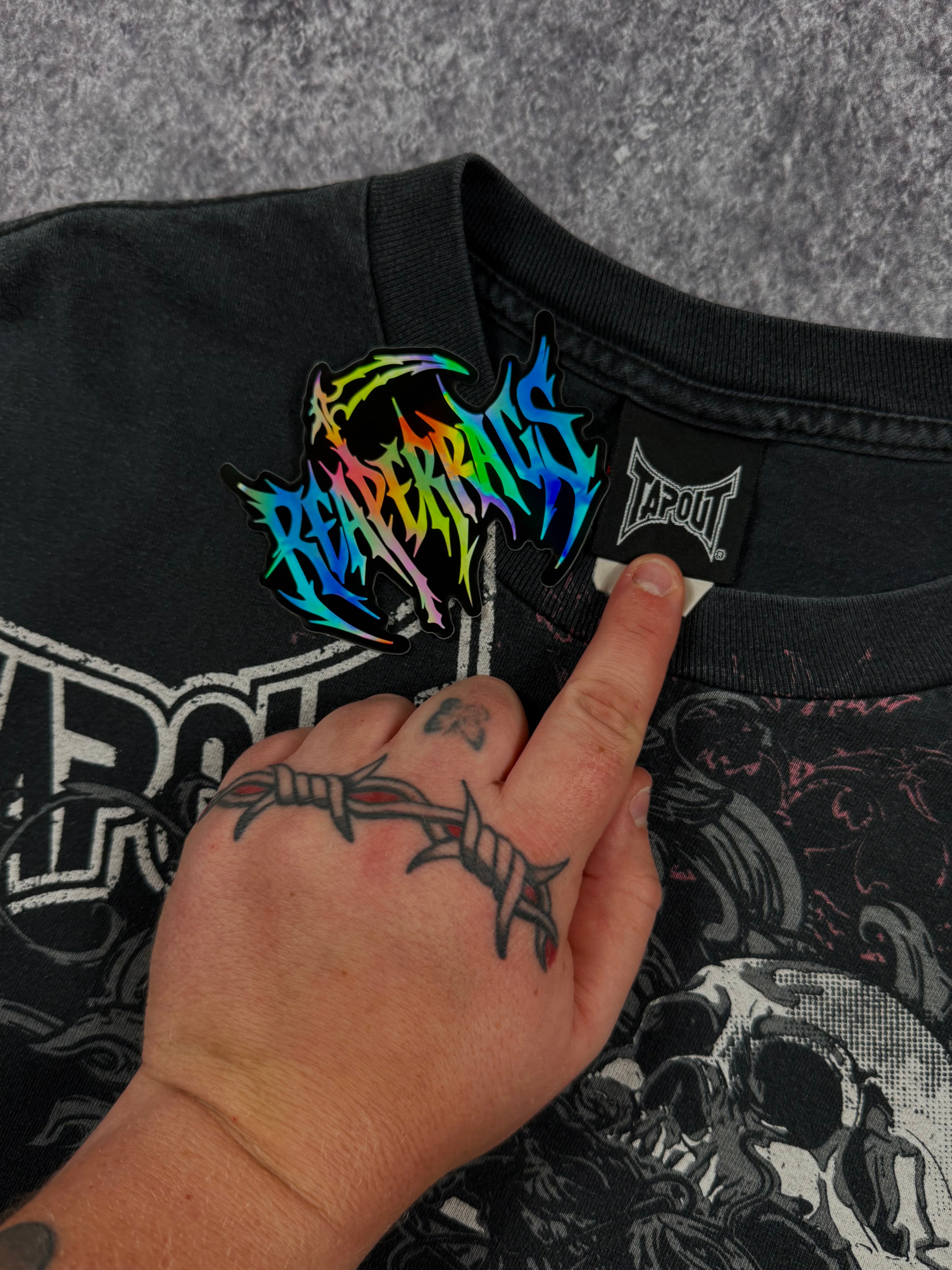 (rare) 2000s tapout shirt (L)