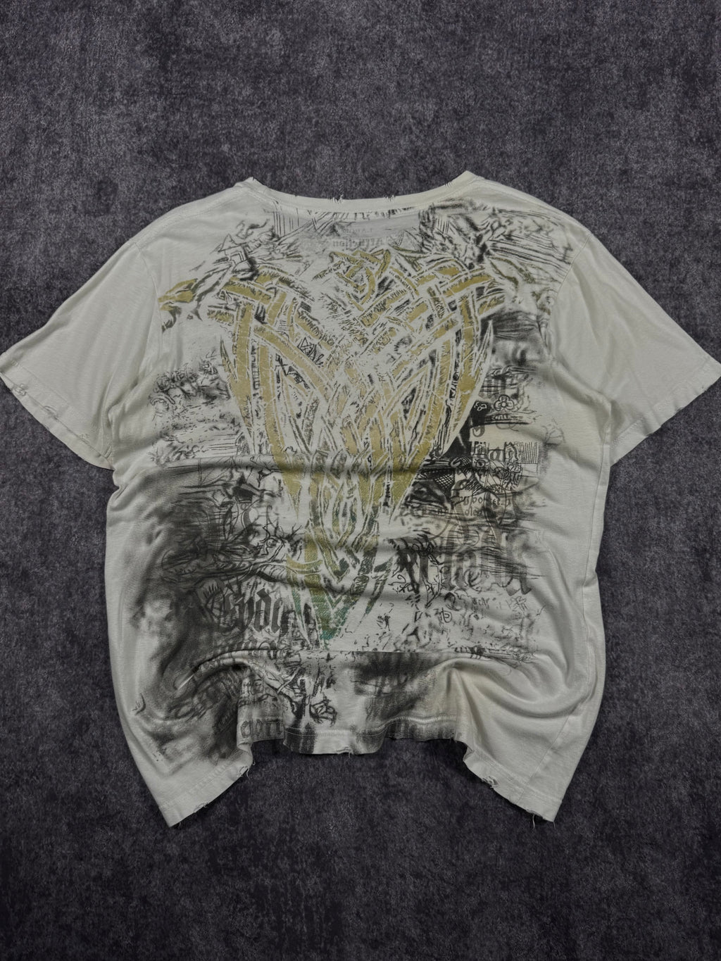 (rare) 2000s affliction shirt (L)