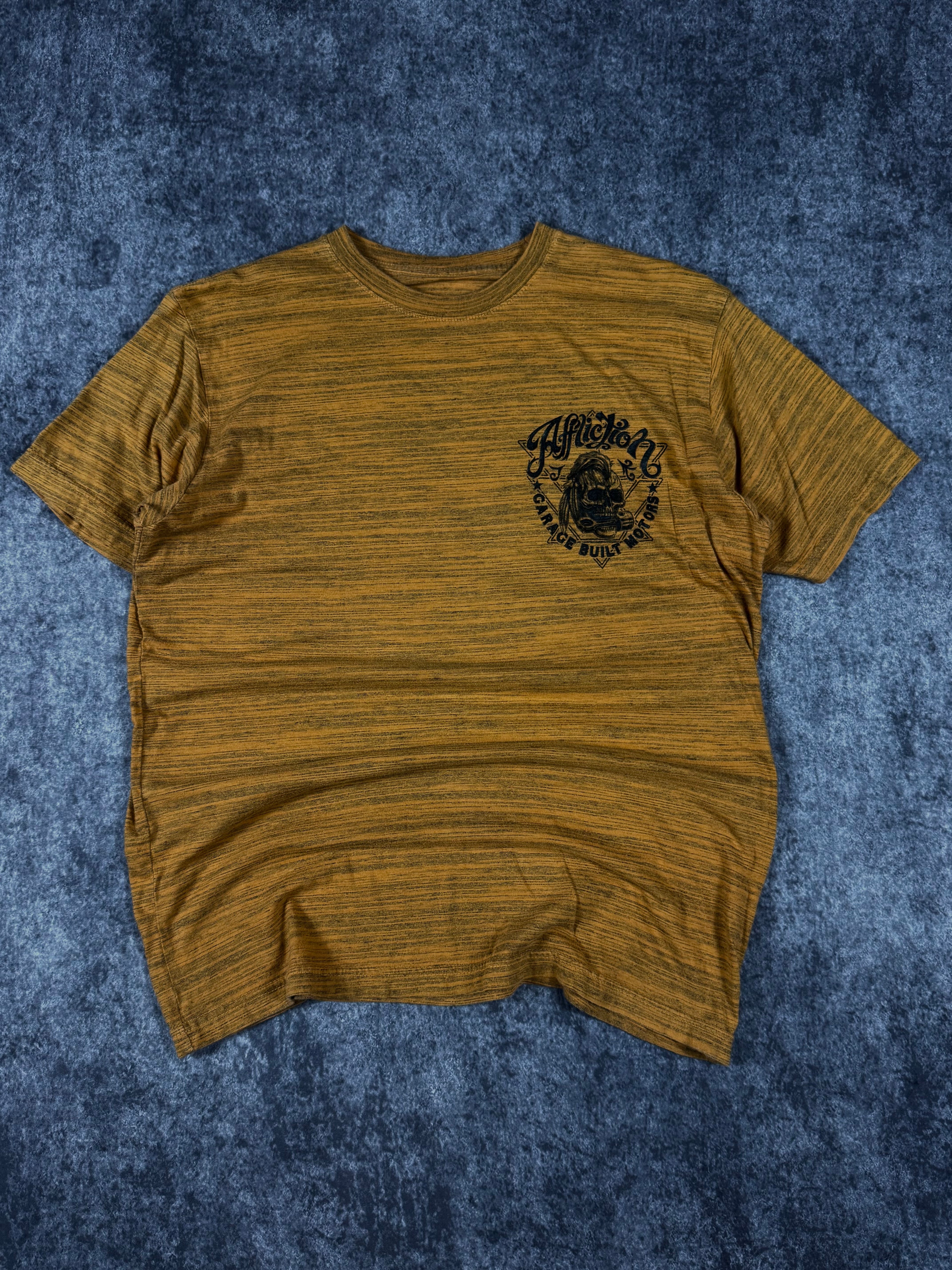 2000s affliction shirt (M)