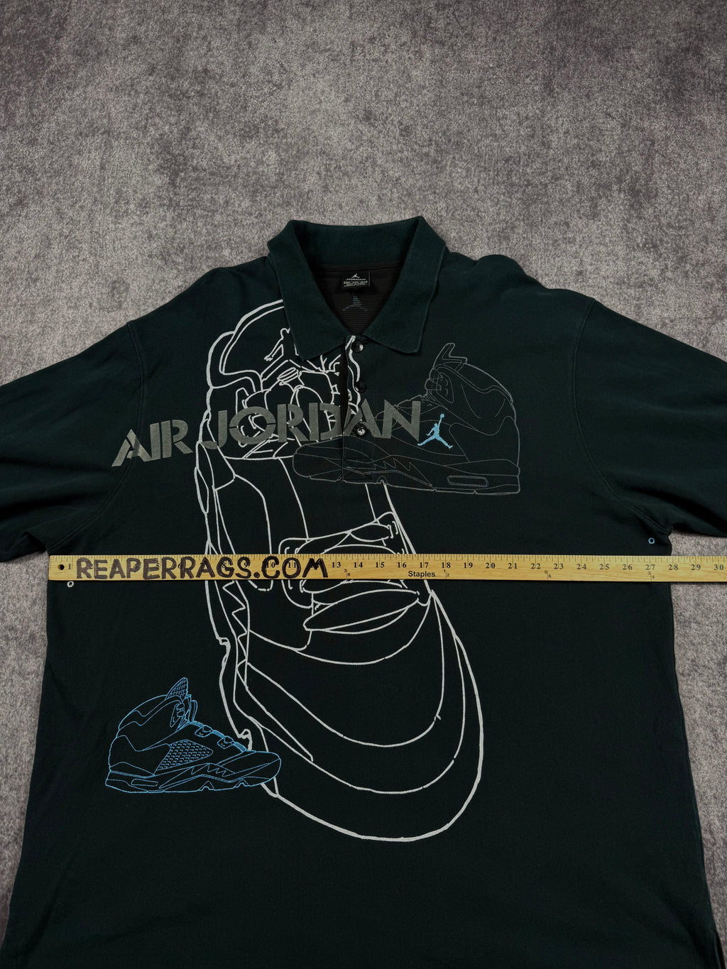 (rare) 2000s air jordan polo (XXXXL)