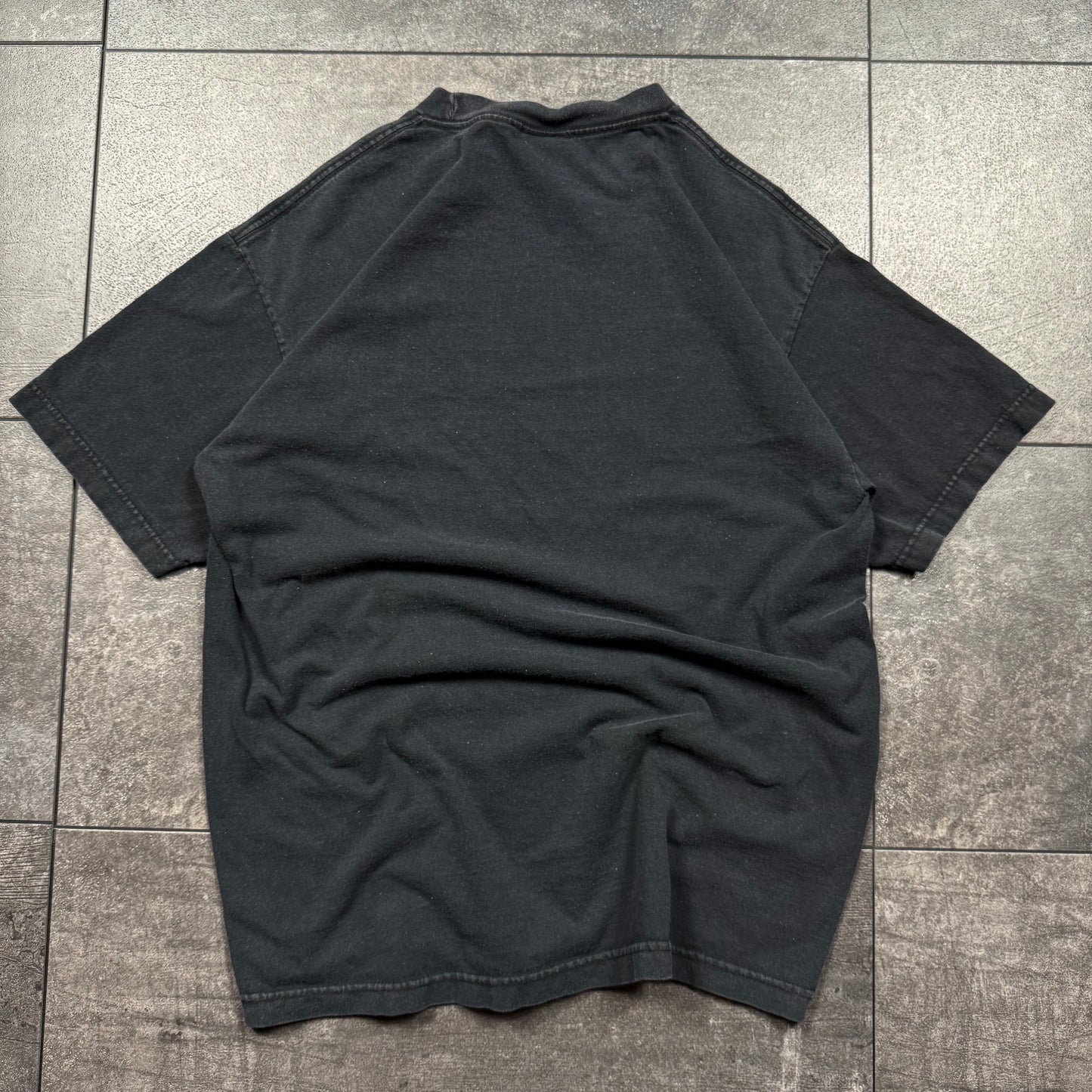 Y2K Surf Volcom Tshirt (M)